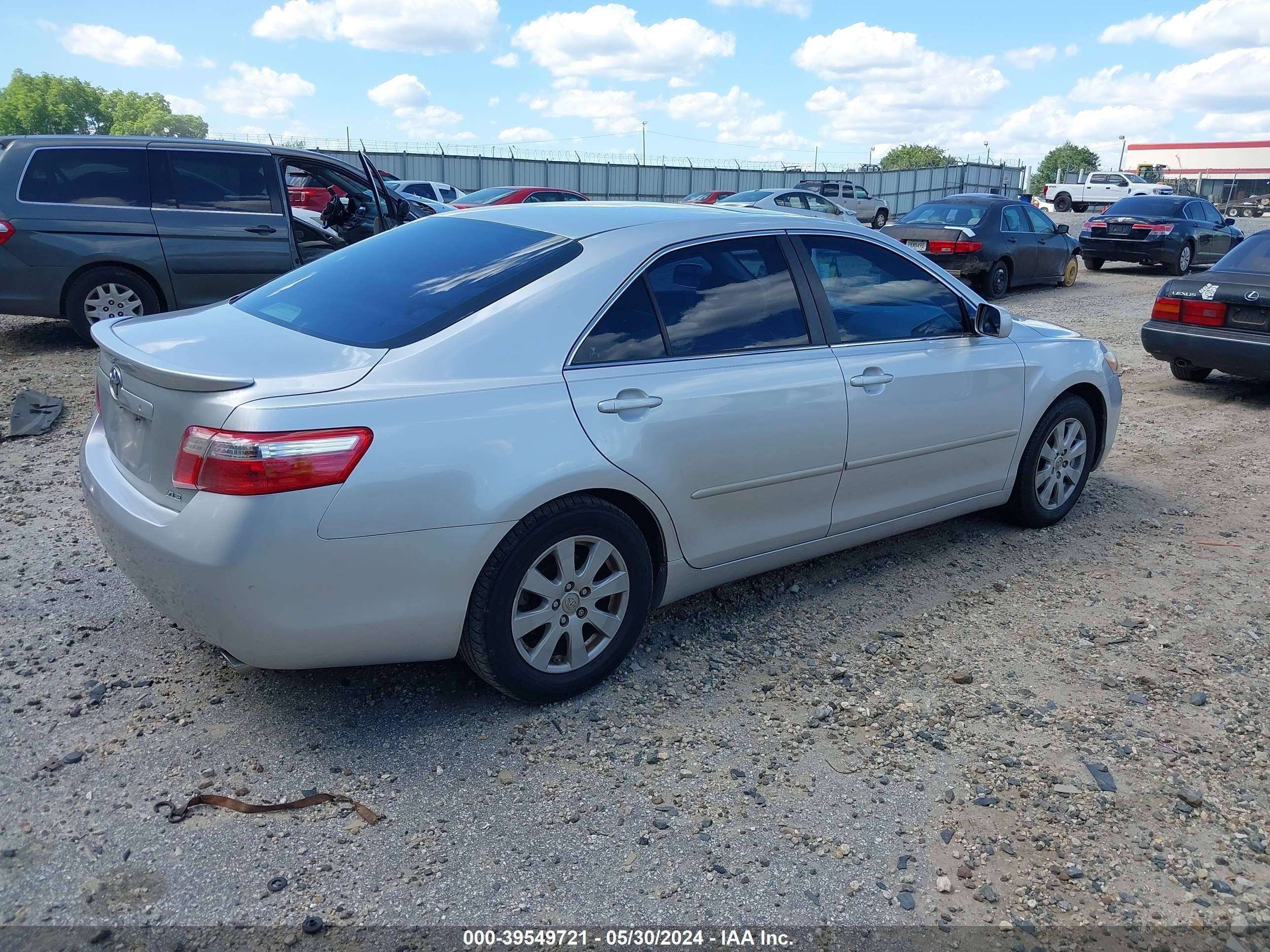 Photo 3 VIN: 4T1BE46K89U302163 - TOYOTA CAMRY 