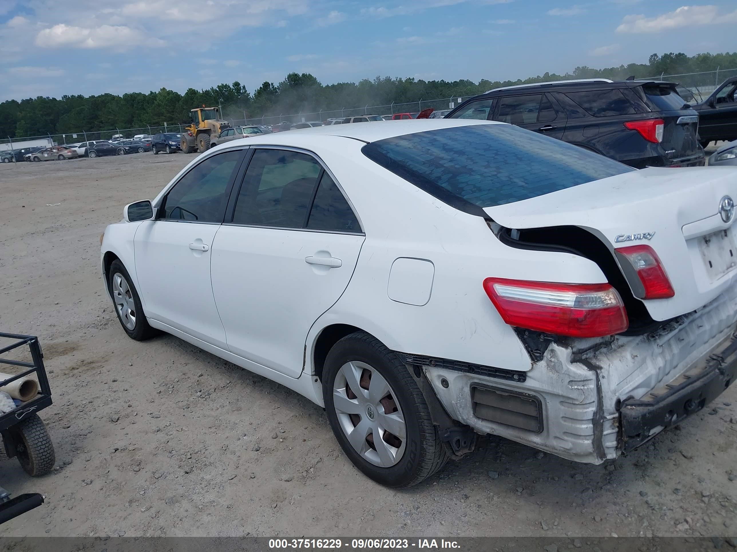 Photo 2 VIN: 4T1BE46K89U831046 - TOYOTA CAMRY 