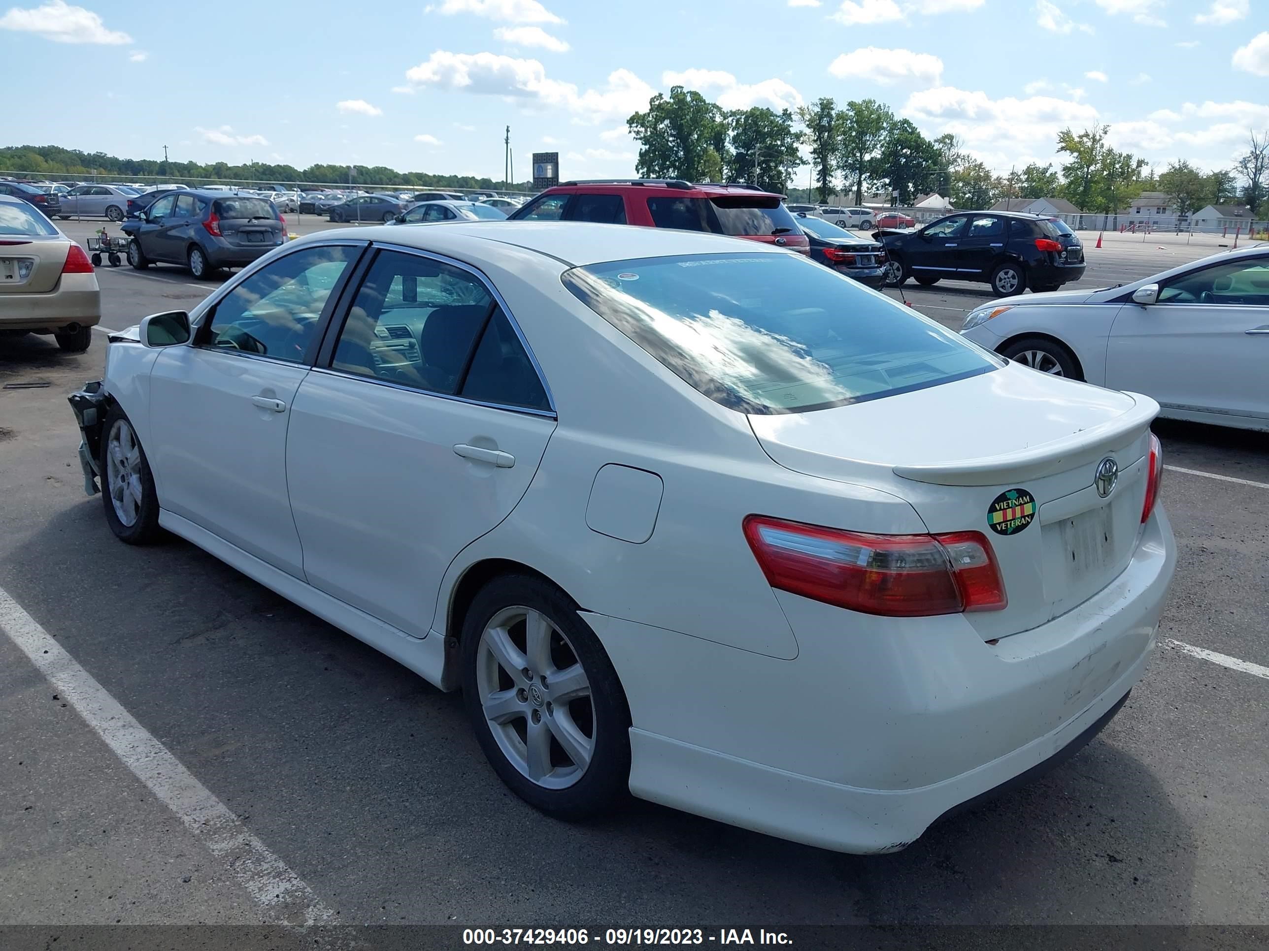 Photo 2 VIN: 4T1BE46K89U919949 - TOYOTA CAMRY 