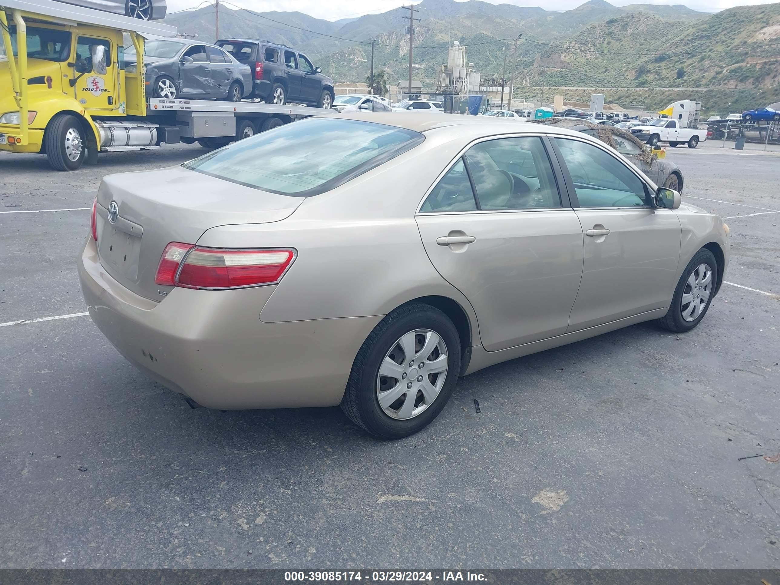 Photo 3 VIN: 4T1BE46K97U503731 - TOYOTA CAMRY 