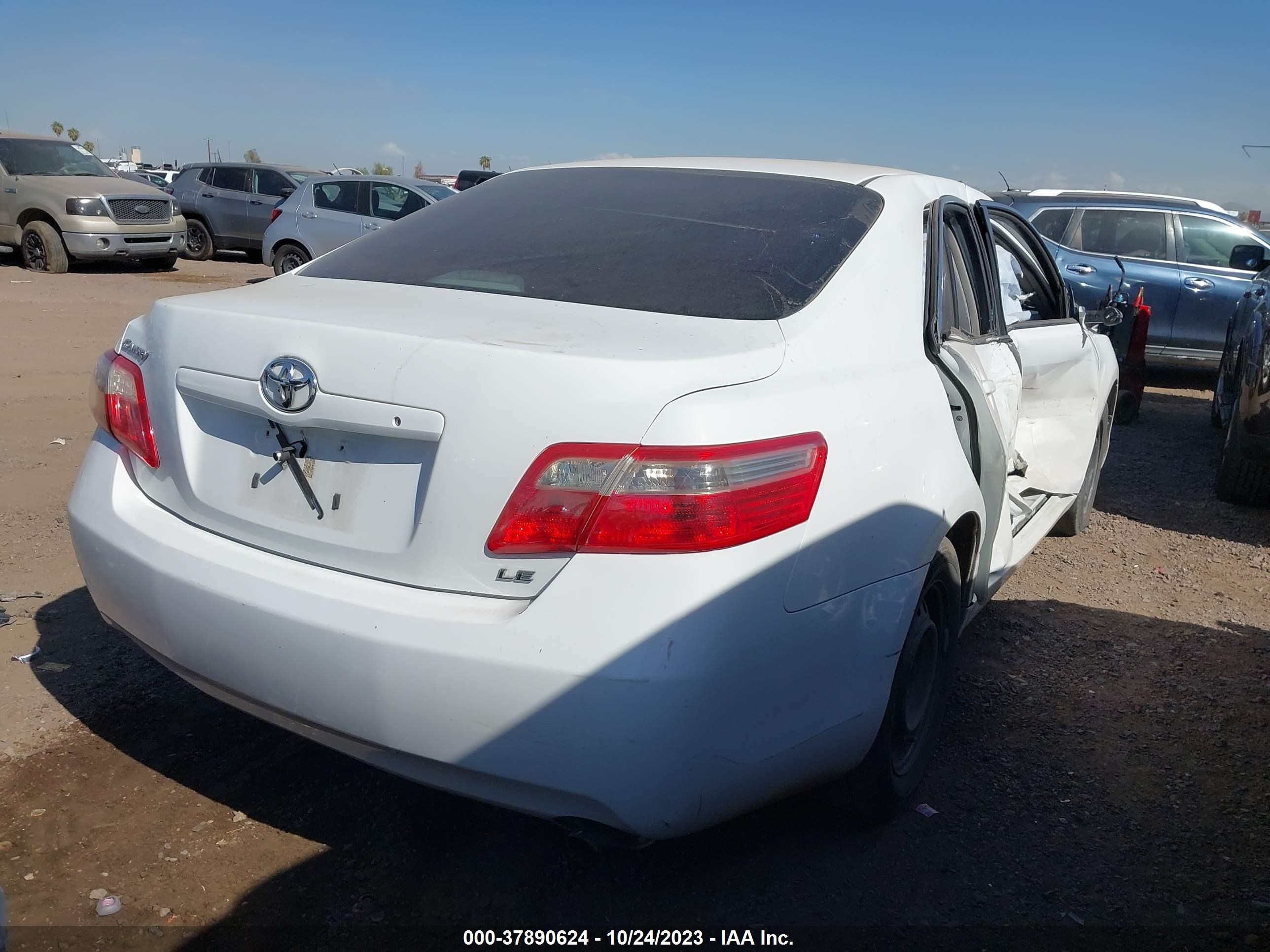 Photo 3 VIN: 4T1BE46K97U627479 - TOYOTA CAMRY 