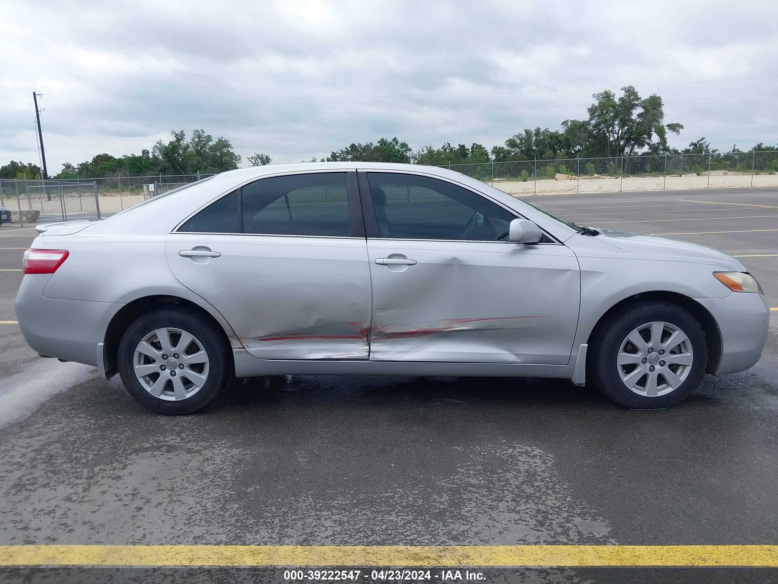 Photo 12 VIN: 4T1BE46K98U244823 - TOYOTA CAMRY 