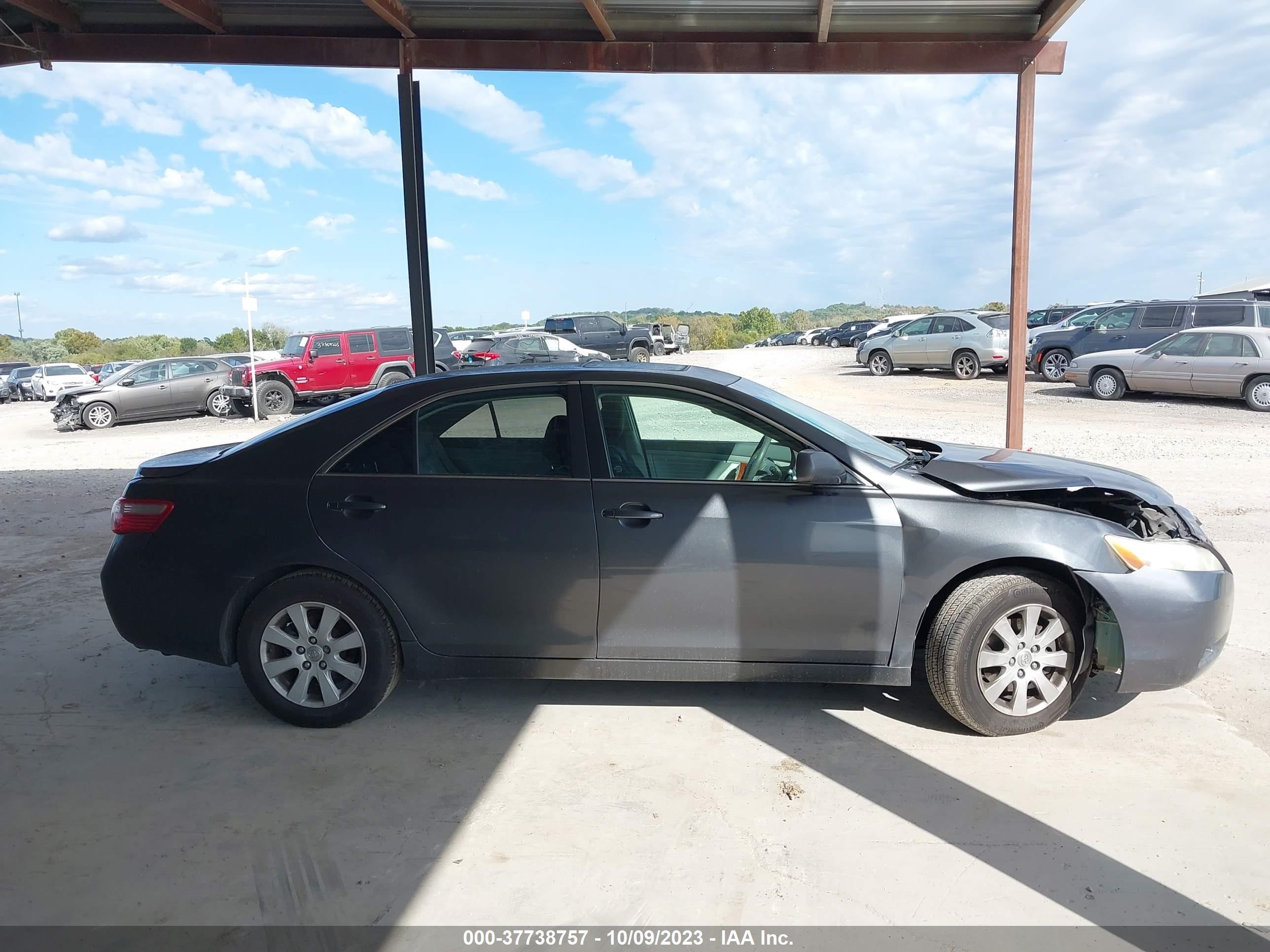 Photo 12 VIN: 4T1BE46K98U245499 - TOYOTA CAMRY 