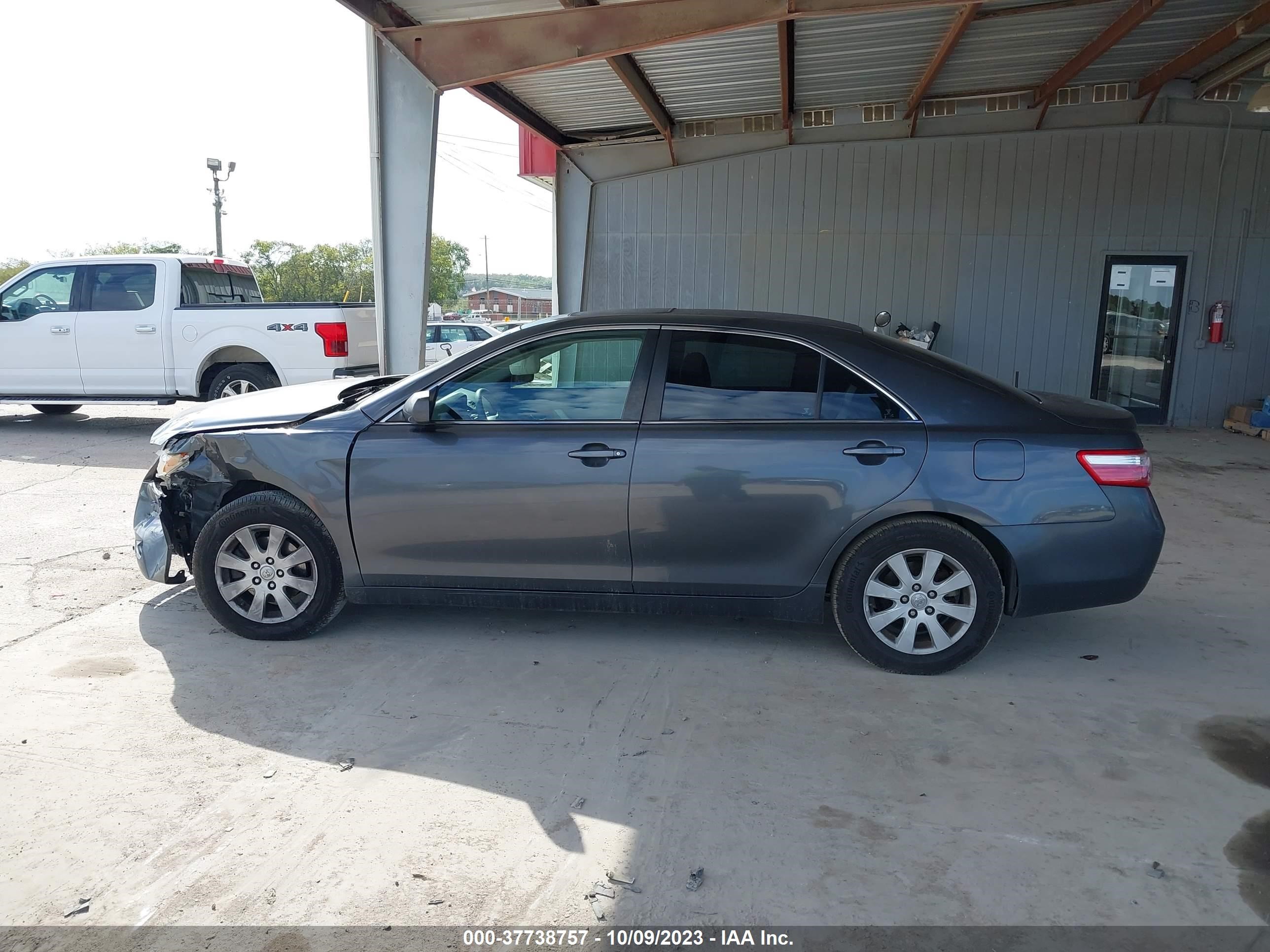 Photo 13 VIN: 4T1BE46K98U245499 - TOYOTA CAMRY 