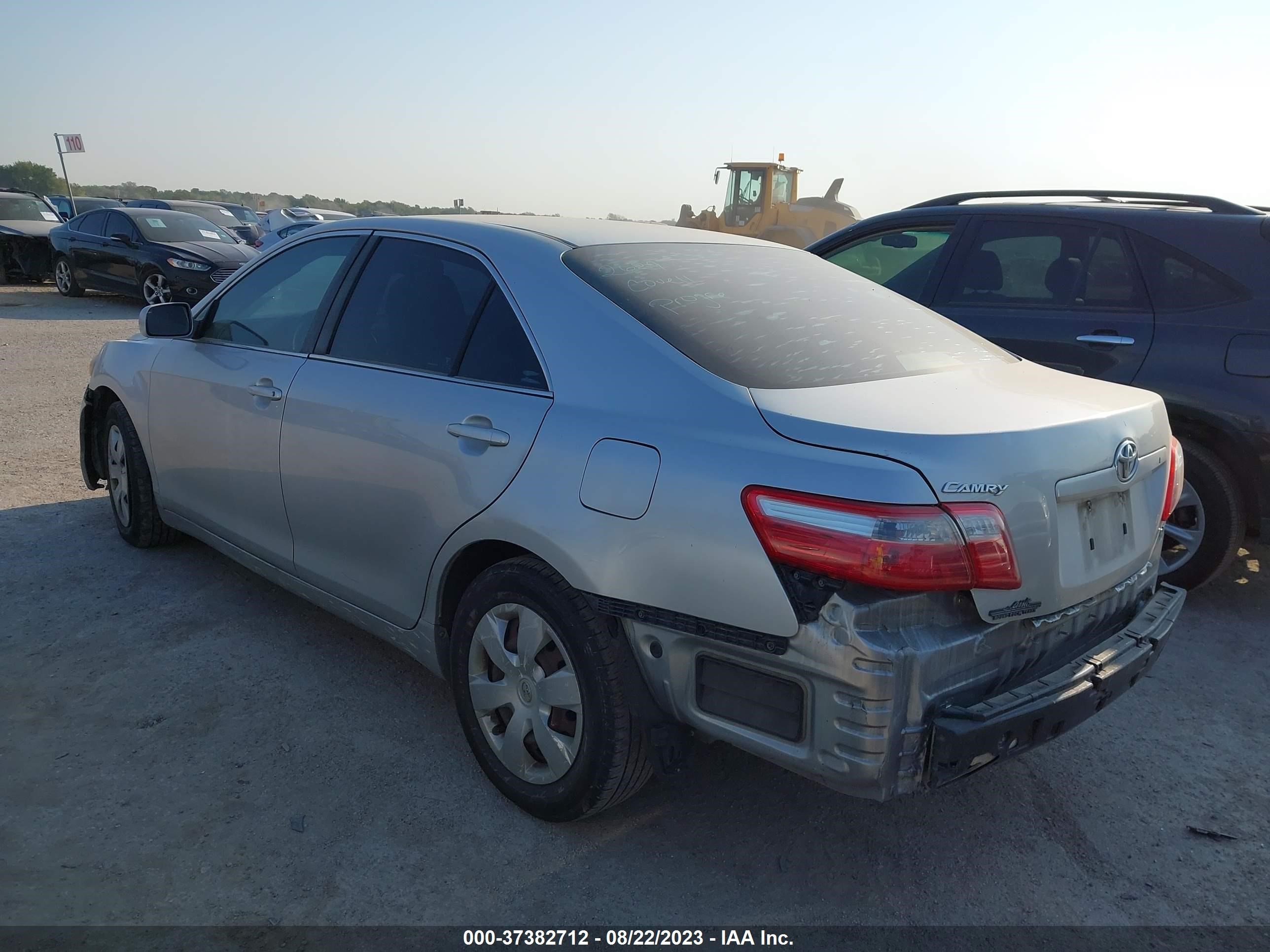 Photo 2 VIN: 4T1BE46K98U760308 - TOYOTA CAMRY 