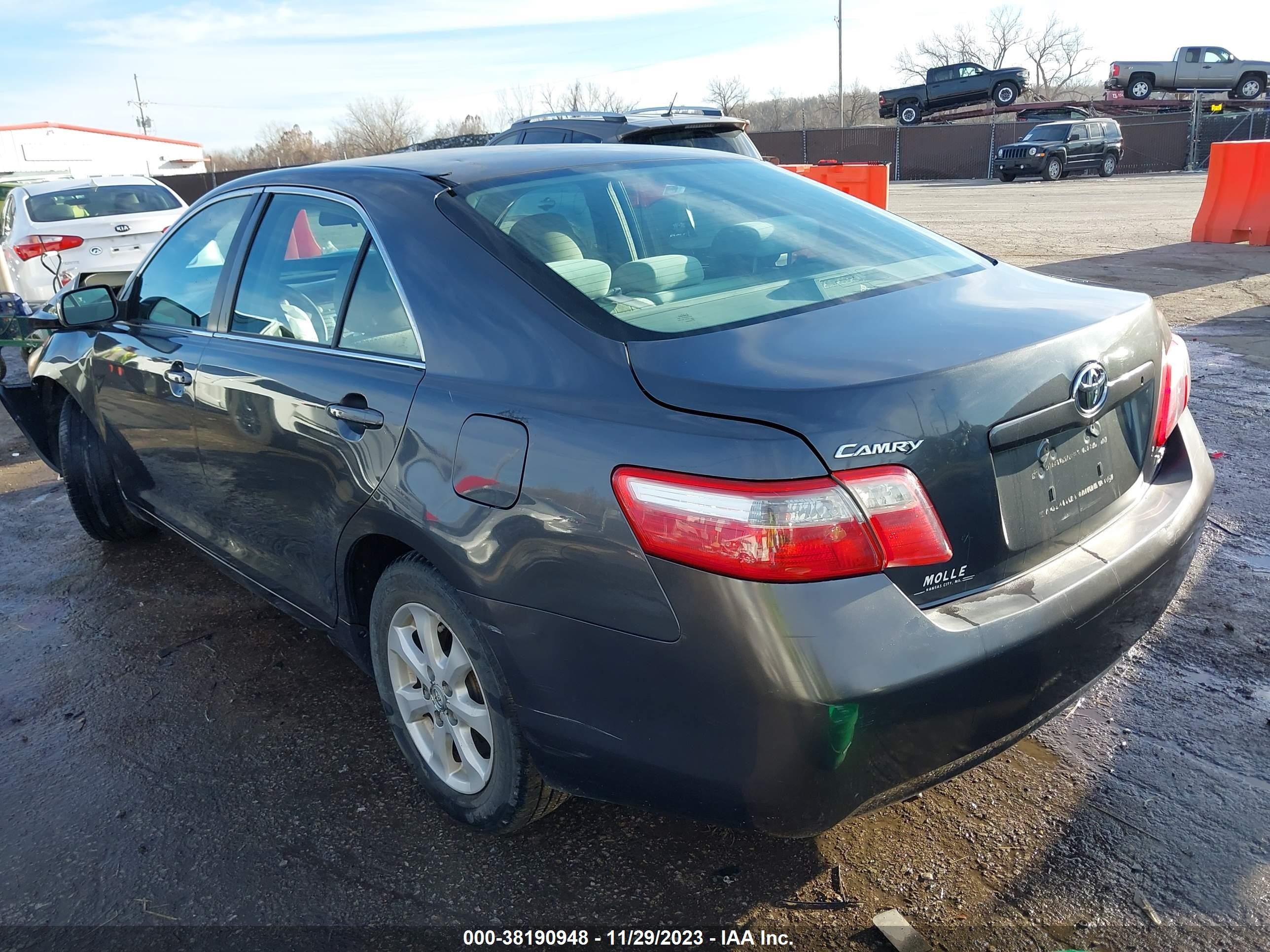 Photo 2 VIN: 4T1BE46K98U785287 - TOYOTA CAMRY 