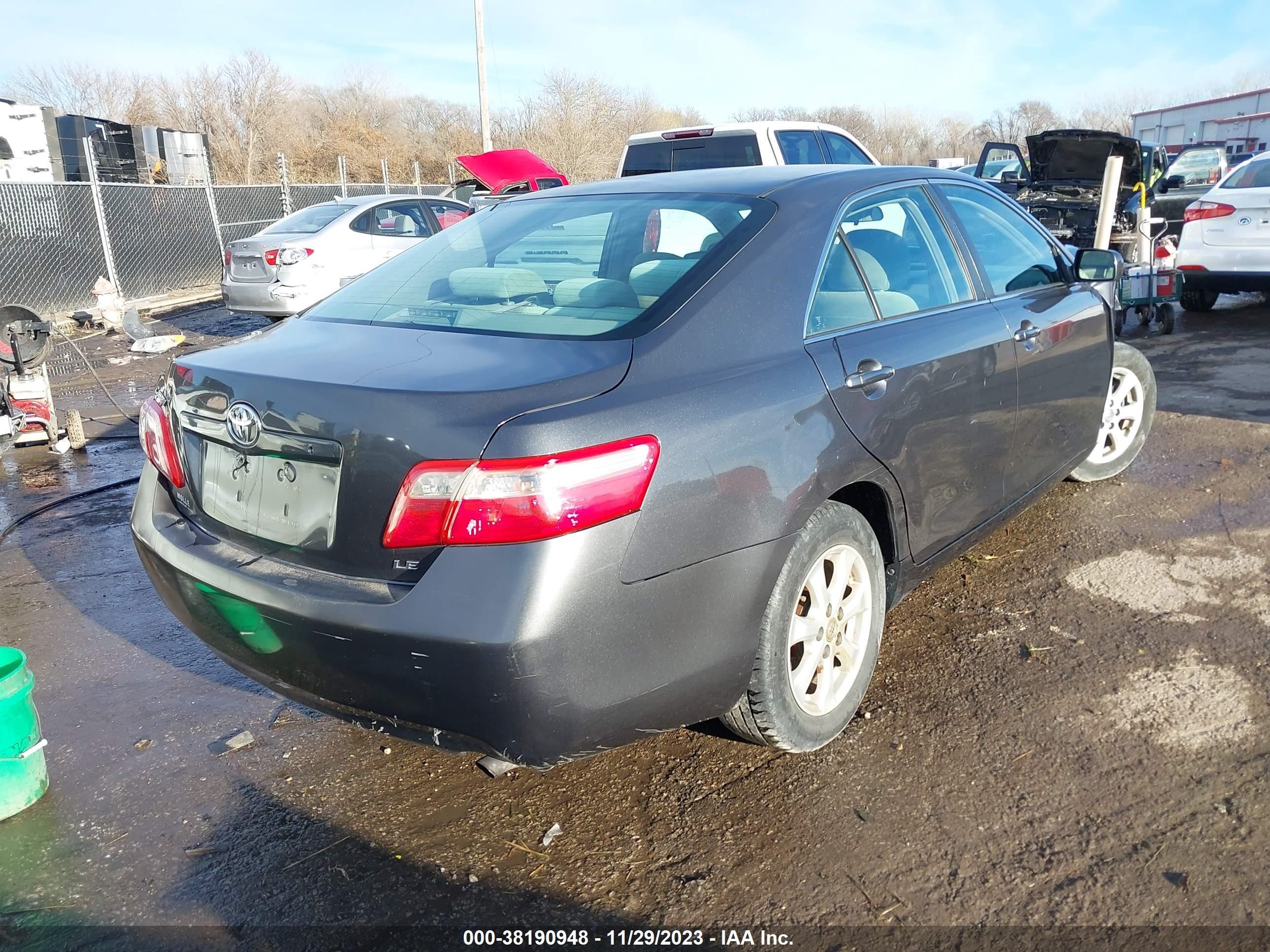 Photo 3 VIN: 4T1BE46K98U785287 - TOYOTA CAMRY 