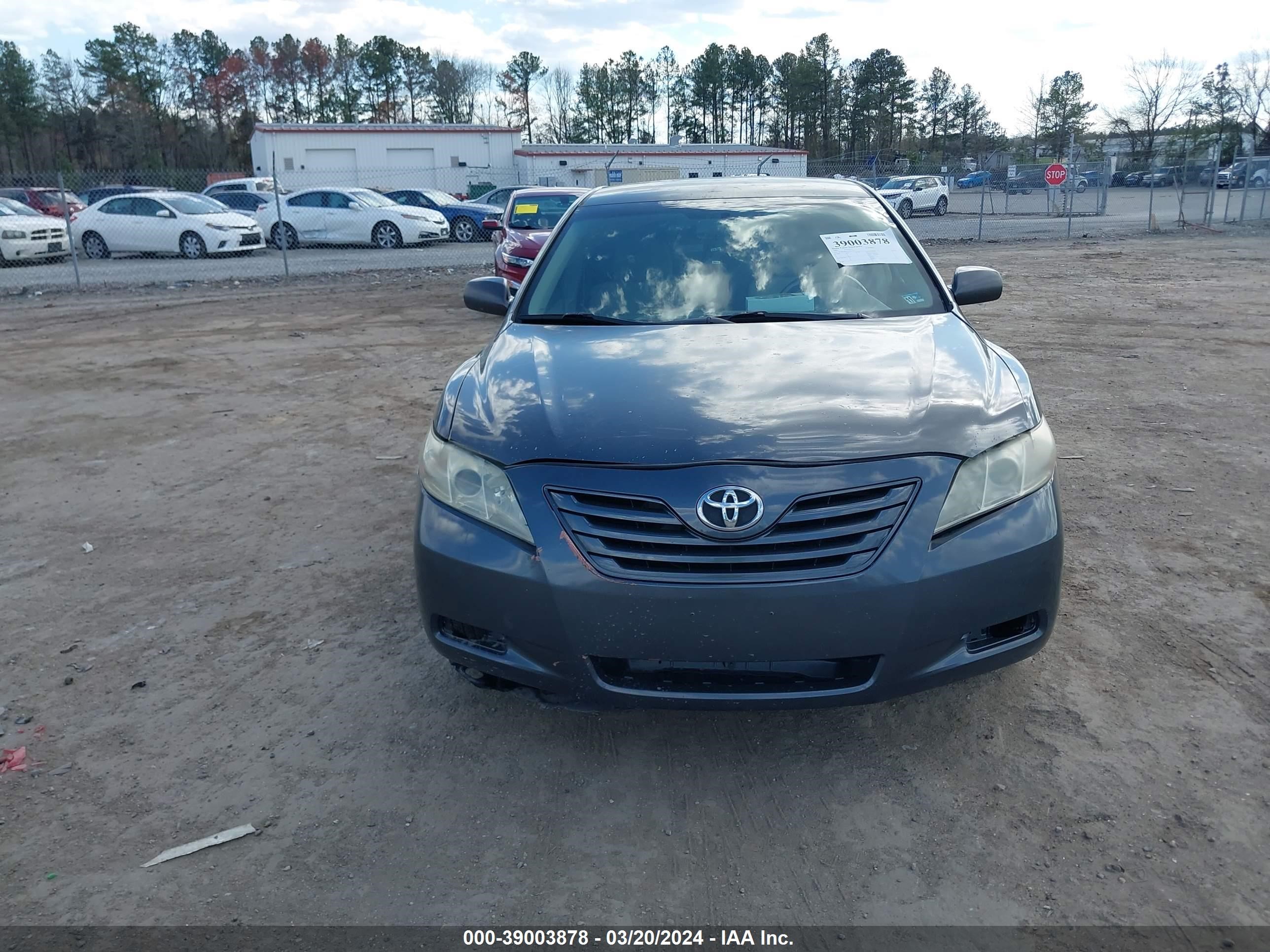 Photo 11 VIN: 4T1BE46KX7U024315 - TOYOTA CAMRY 