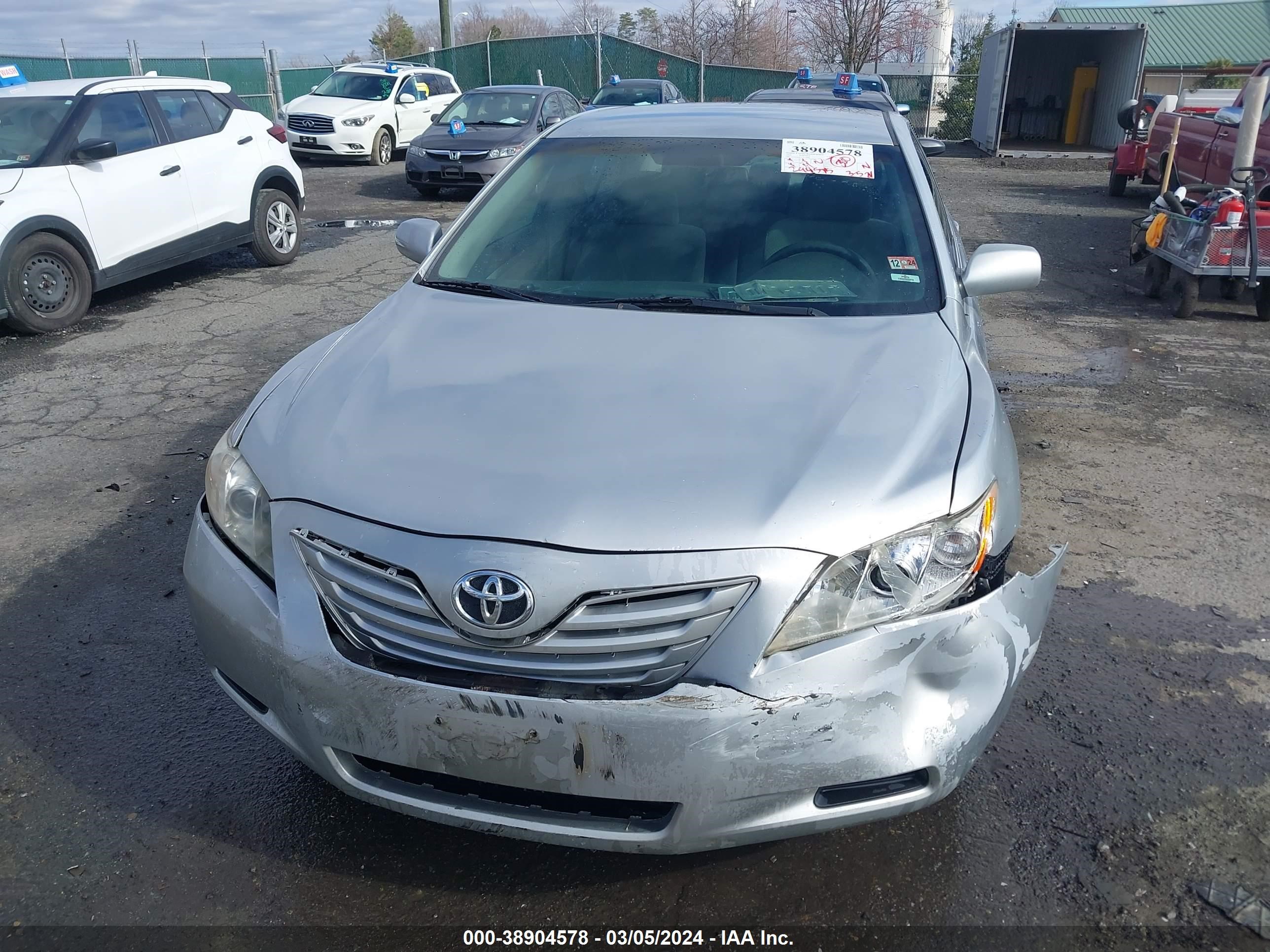 Photo 5 VIN: 4T1BE46KX7U138086 - TOYOTA CAMRY 