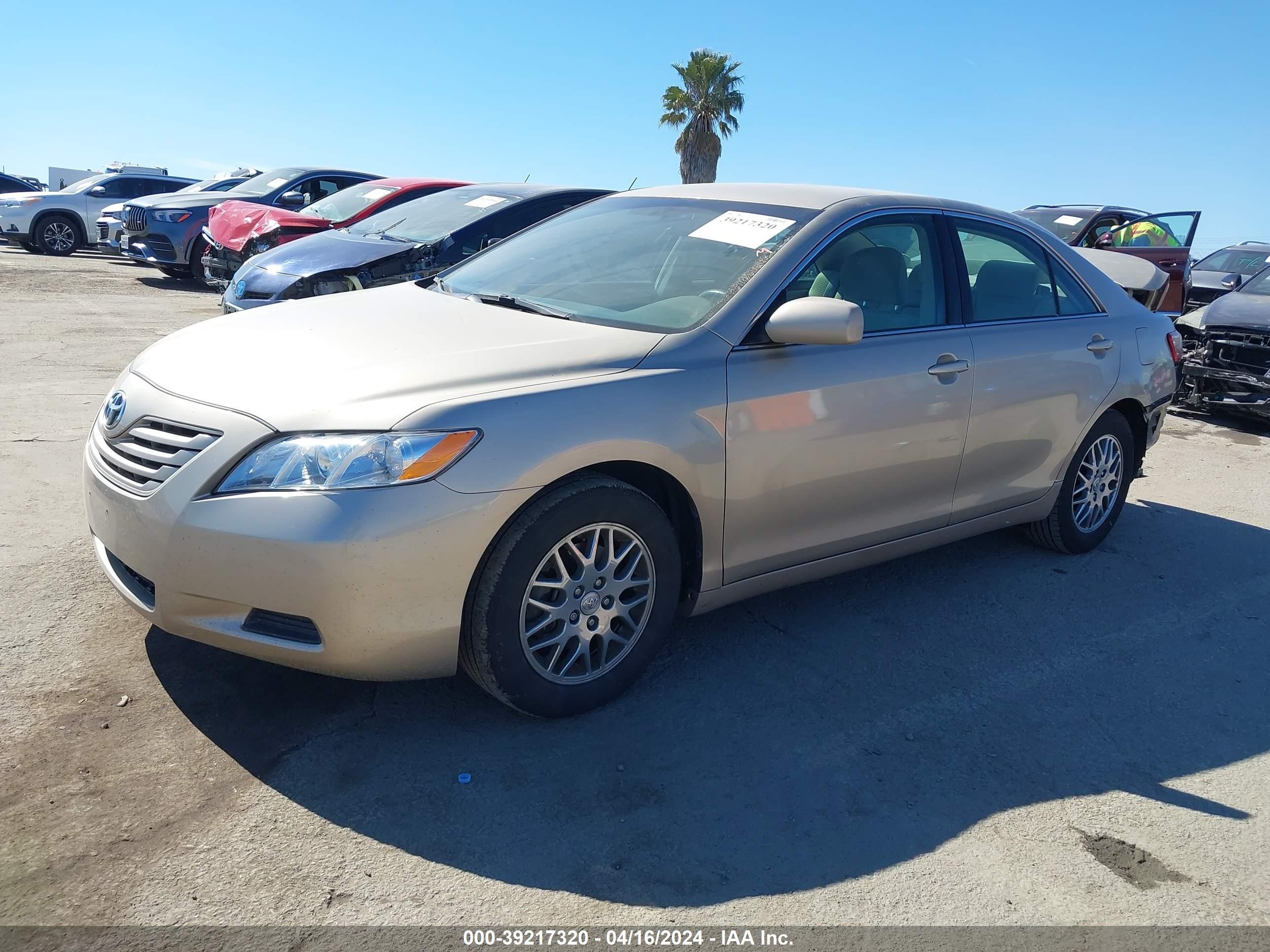 Photo 1 VIN: 4T1BE46KX7U592502 - TOYOTA CAMRY 