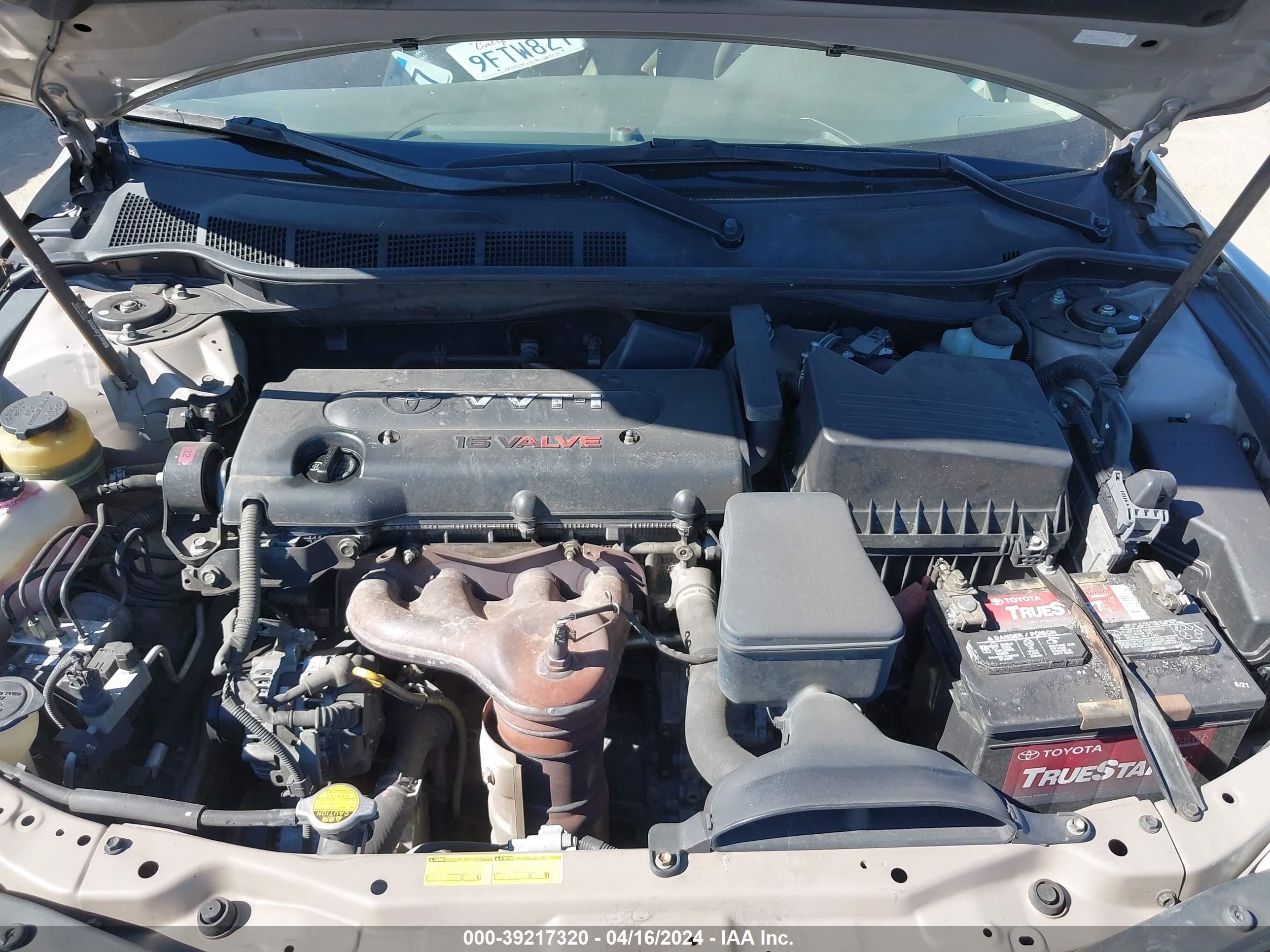 Photo 9 VIN: 4T1BE46KX7U592502 - TOYOTA CAMRY 