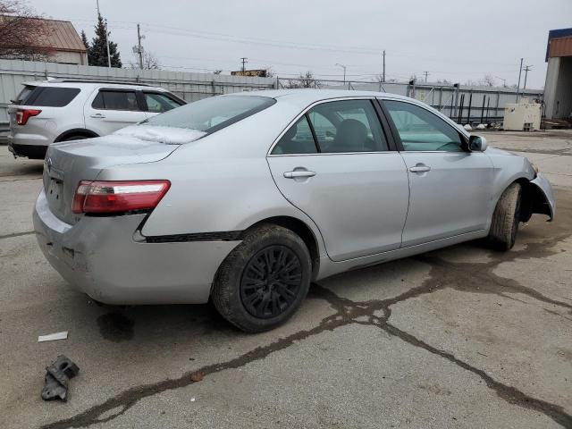 Photo 2 VIN: 4T1BE46KX7U595576 - TOYOTA CAMRY 