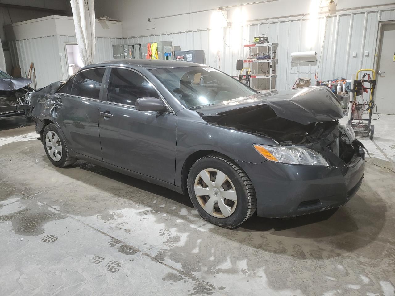 Photo 3 VIN: 4T1BE46KX8U777179 - TOYOTA CAMRY 