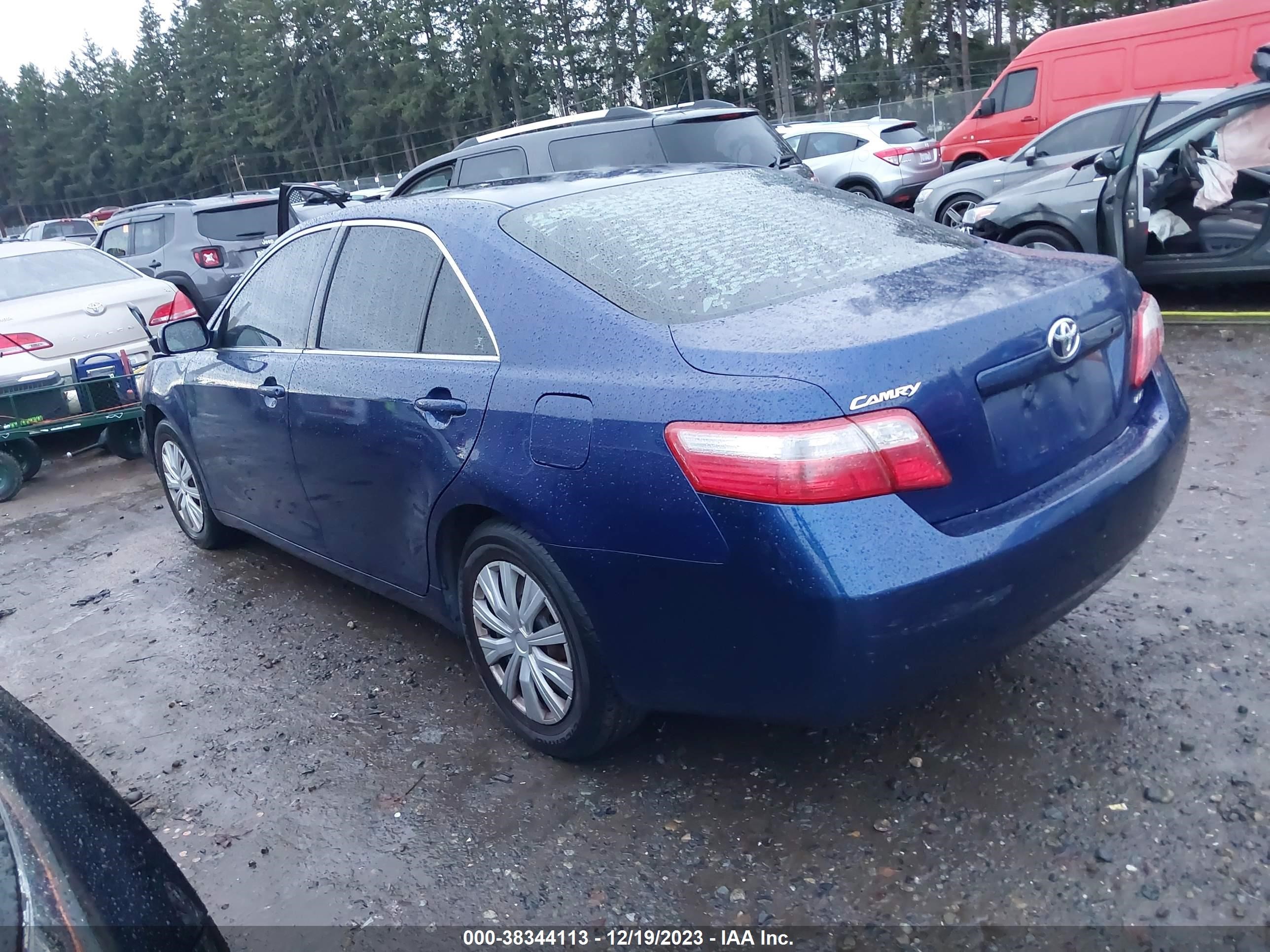 Photo 2 VIN: 4T1BE46KX9U280425 - TOYOTA CAMRY 