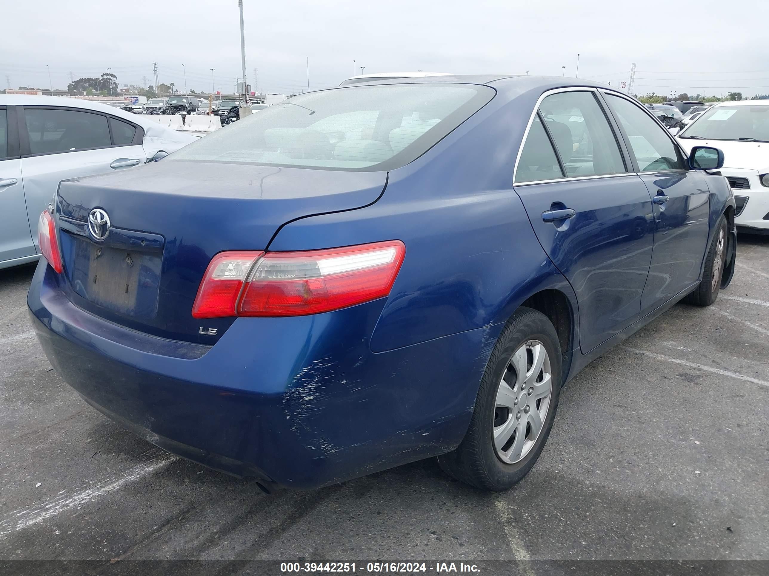 Photo 3 VIN: 4T1BE46KX9U413555 - TOYOTA CAMRY 