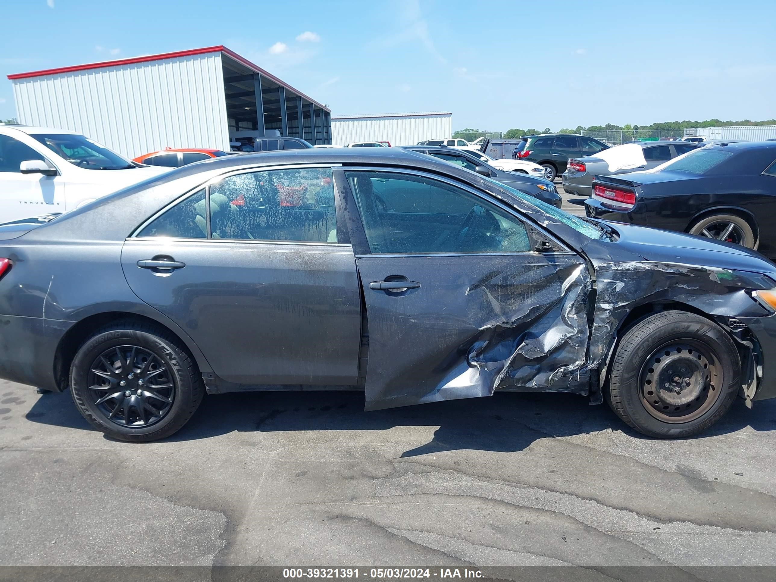 Photo 12 VIN: 4T1BE46KX9U414804 - TOYOTA CAMRY 