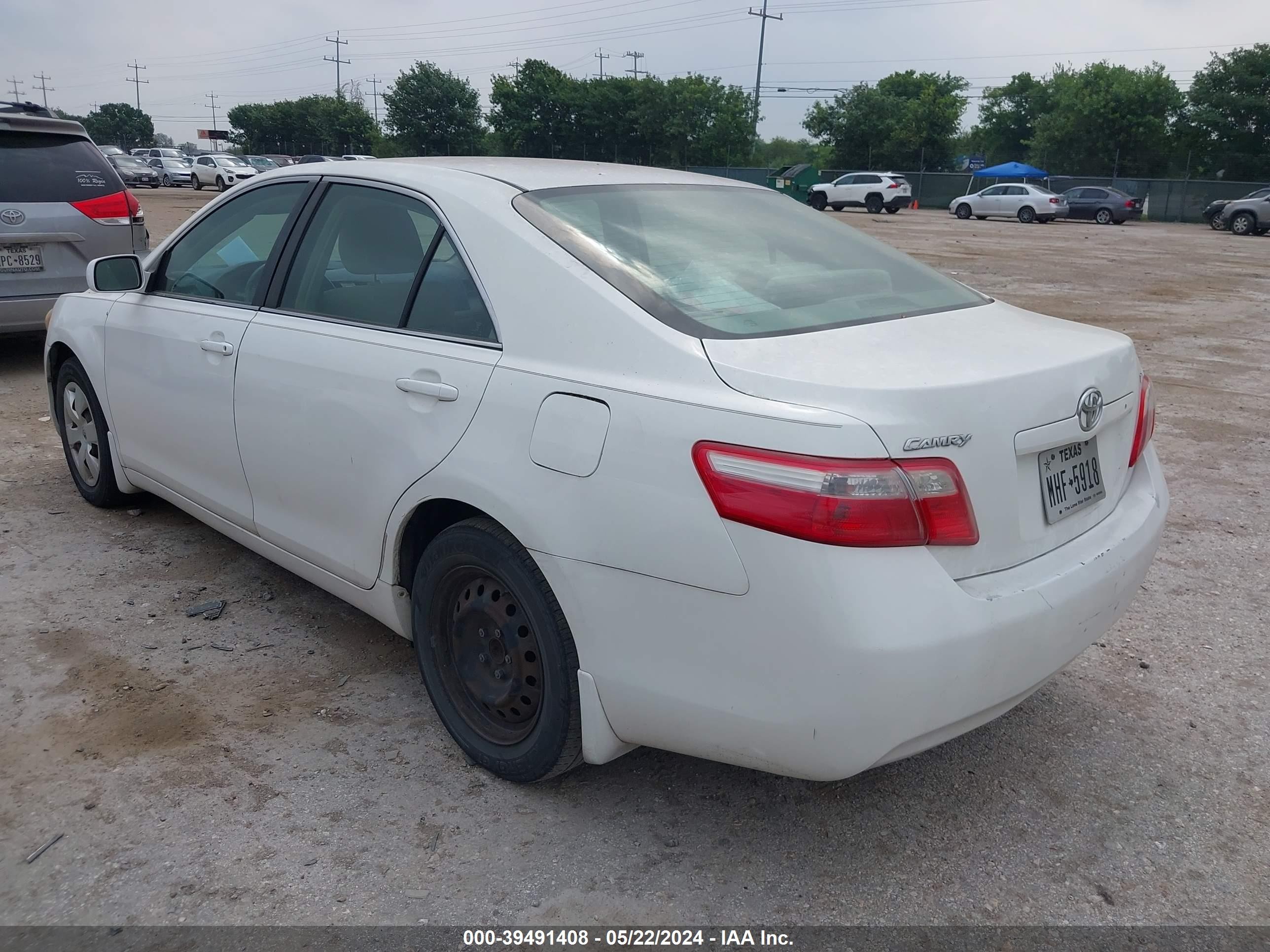 Photo 2 VIN: 4T1BE46KX9U849015 - TOYOTA CAMRY 