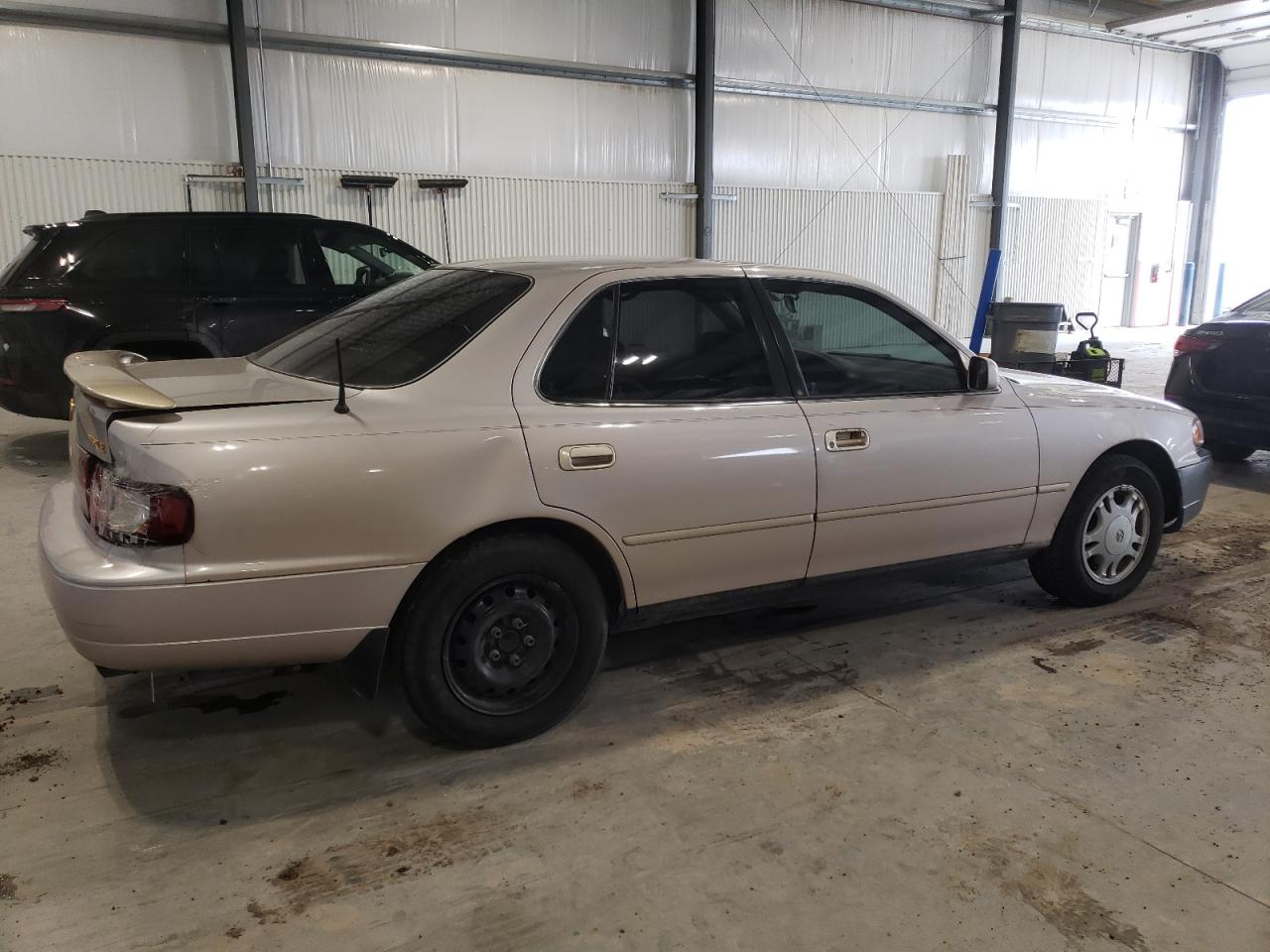 Photo 2 VIN: 4T1BF12K5TU127816 - TOYOTA CAMRY 