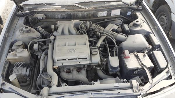 Photo 25 VIN: 4T1BF18B5XU291256 - TOYOTA AVALON 