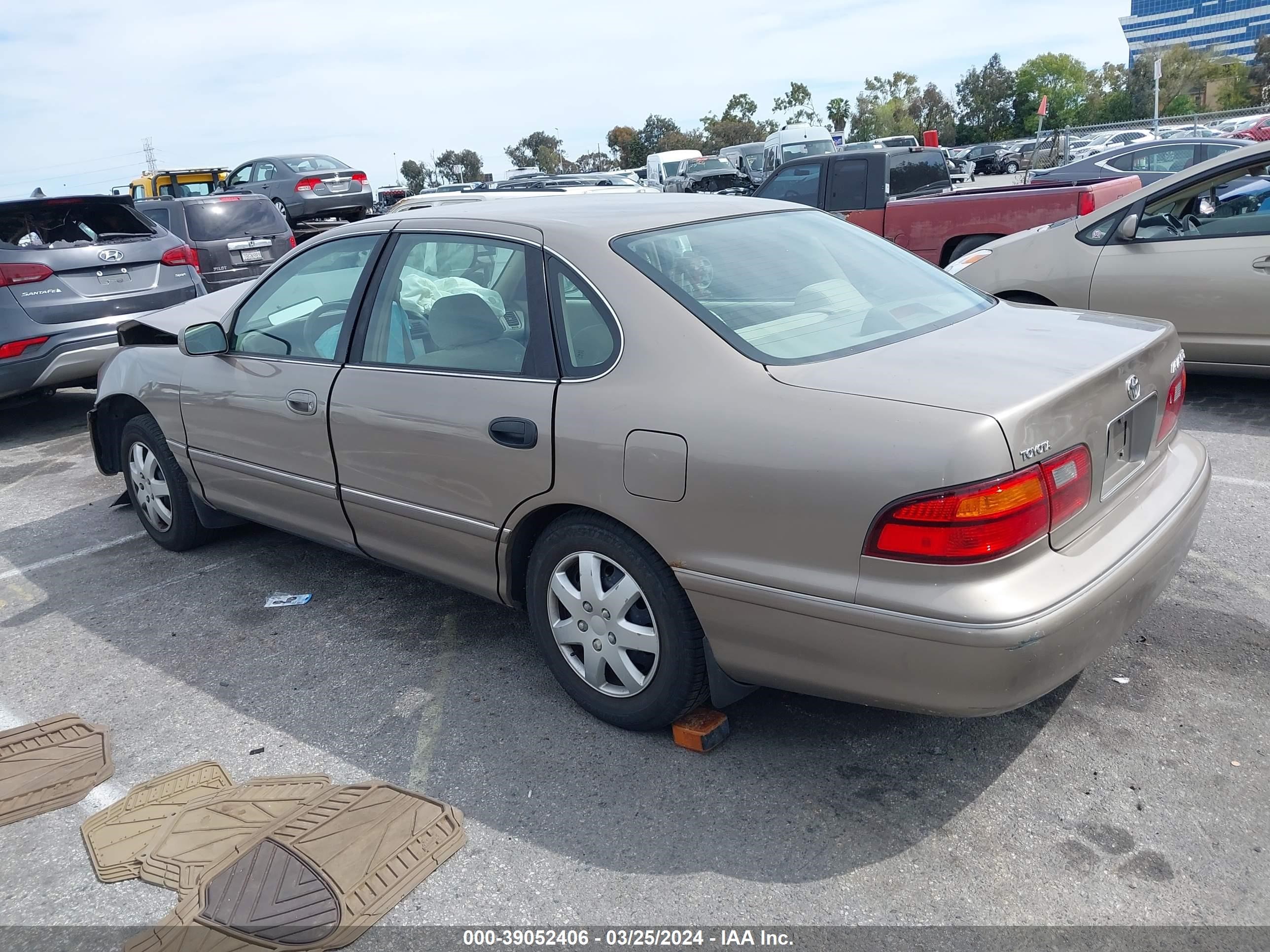 Photo 2 VIN: 4T1BF18B8XU338358 - TOYOTA AVALON 