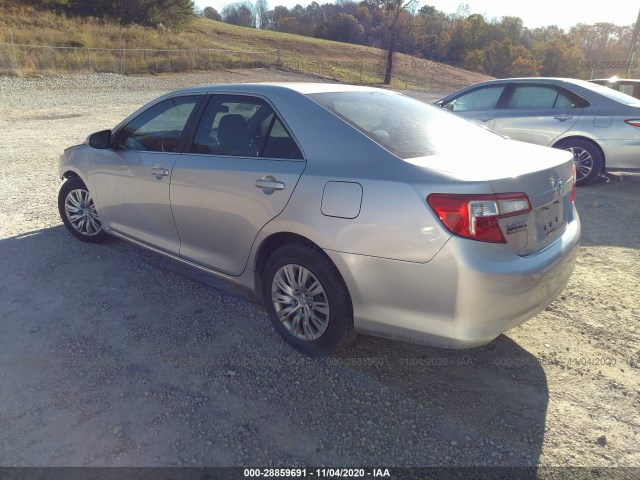 Photo 2 VIN: 4T1BF1FK0CU009229 - TOYOTA CAMRY 