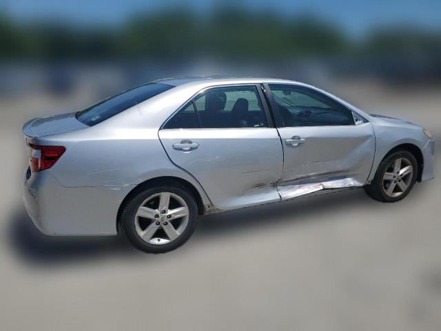 Photo 2 VIN: 4T1BF1FK0CU020330 - TOYOTA CAMRY 