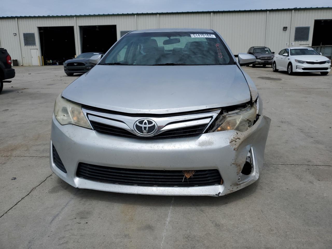 Photo 4 VIN: 4T1BF1FK0CU023440 - TOYOTA CAMRY 