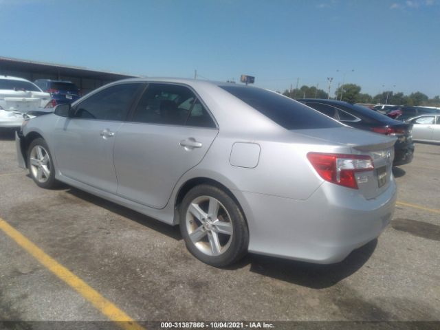 Photo 2 VIN: 4T1BF1FK0CU054249 - TOYOTA CAMRY 