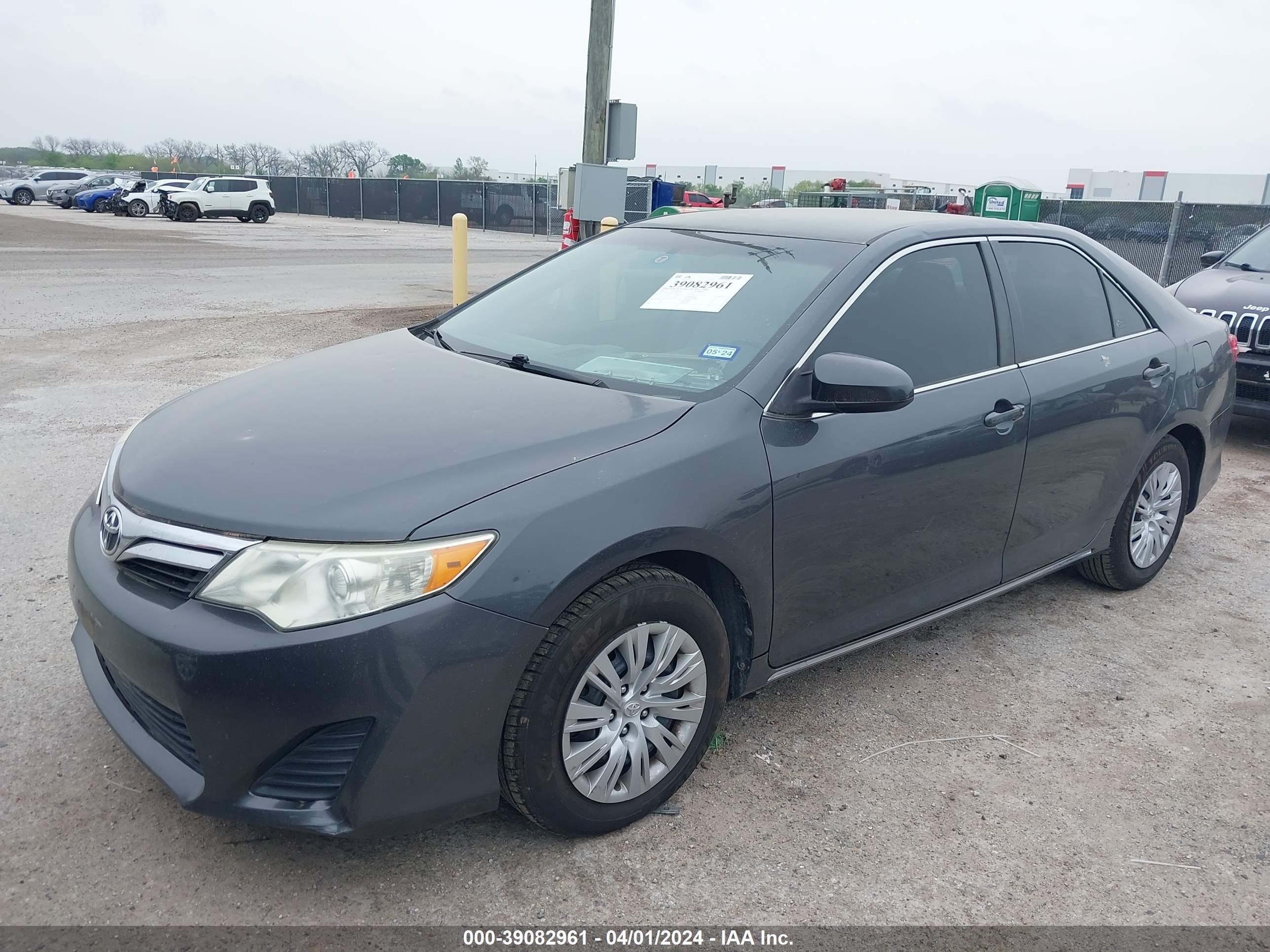 Photo 5 VIN: 4T1BF1FK0CU056261 - TOYOTA CAMRY 