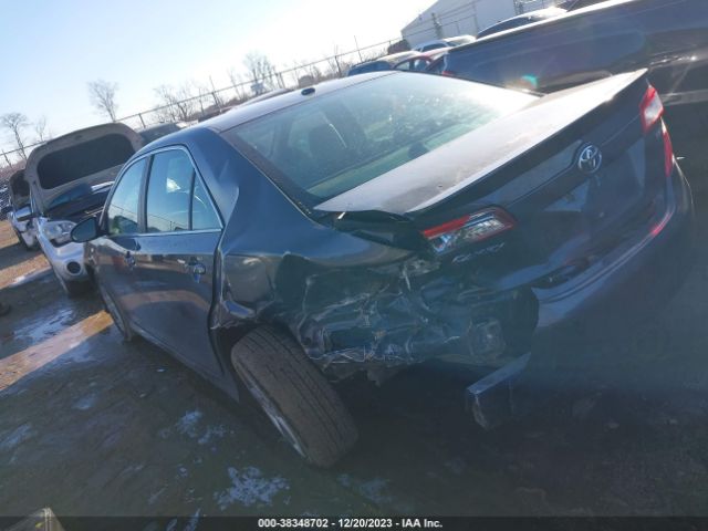 Photo 2 VIN: 4T1BF1FK0CU061198 - TOYOTA CAMRY 