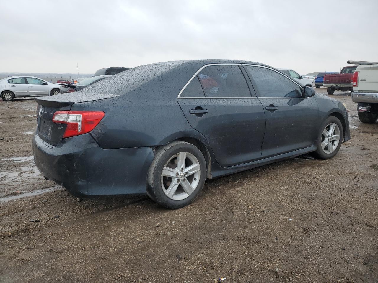 Photo 2 VIN: 4T1BF1FK0CU076686 - TOYOTA CAMRY 