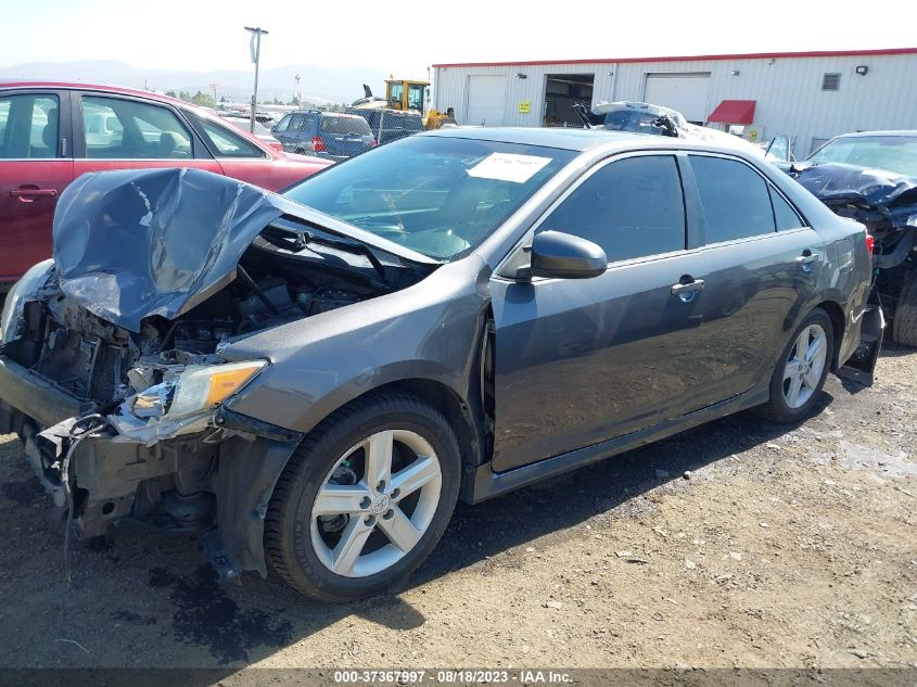 Photo 1 VIN: 4T1BF1FK0CU097957 - TOYOTA CAMRY 