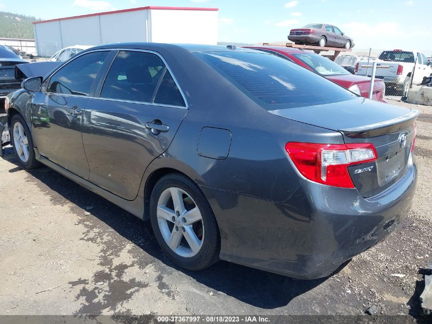 Photo 2 VIN: 4T1BF1FK0CU097957 - TOYOTA CAMRY 