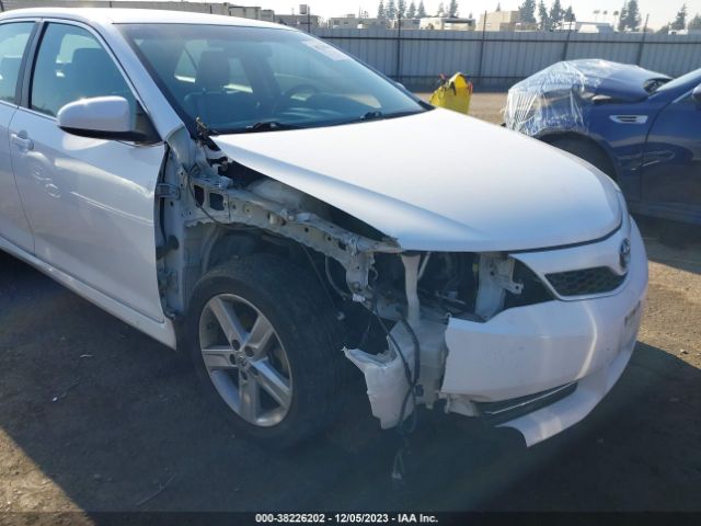 Photo 5 VIN: 4T1BF1FK0CU114997 - TOYOTA CAMRY 