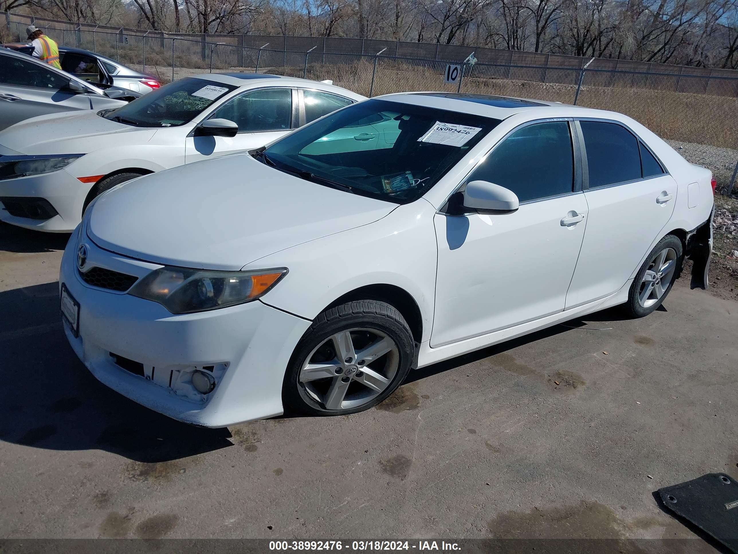 Photo 1 VIN: 4T1BF1FK0CU137020 - TOYOTA CAMRY 