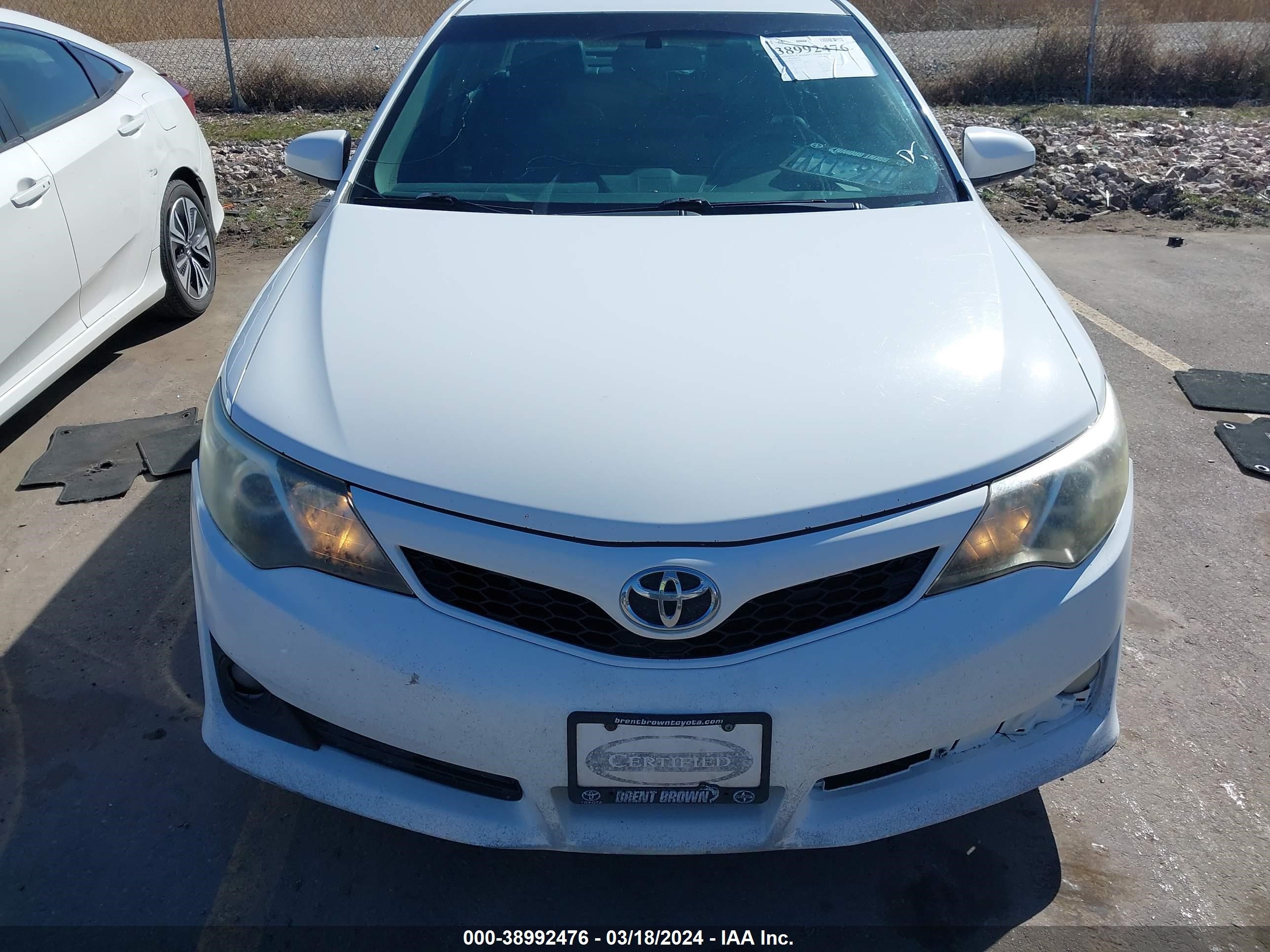 Photo 11 VIN: 4T1BF1FK0CU137020 - TOYOTA CAMRY 