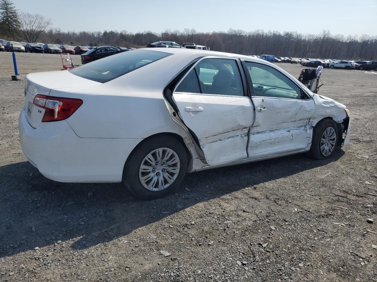 Photo 2 VIN: 4T1BF1FK0CU507477 - TOYOTA CAMRY 