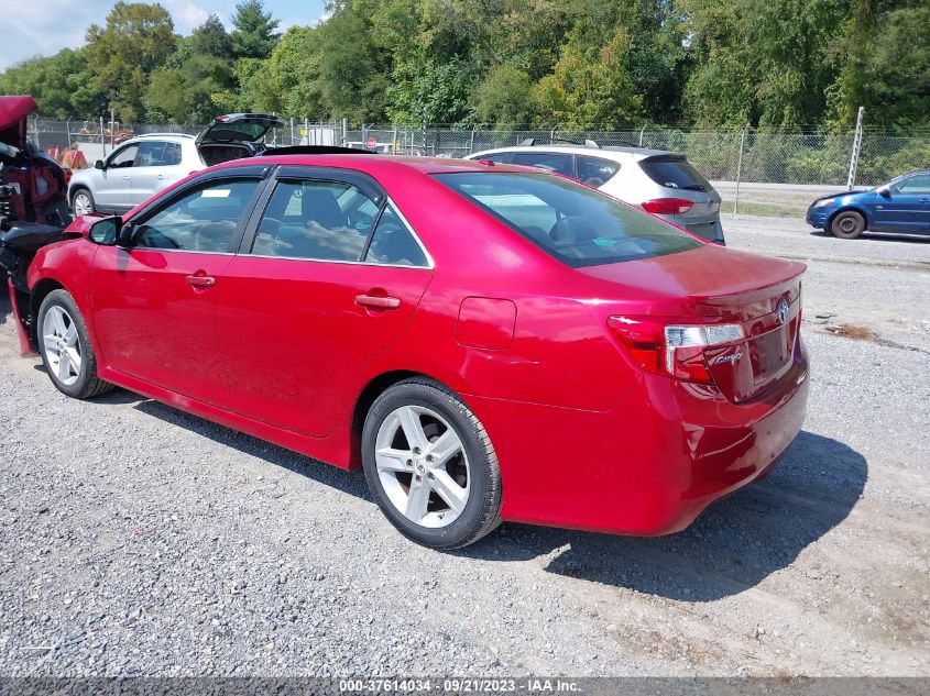 Photo 2 VIN: 4T1BF1FK0CU586665 - TOYOTA CAMRY 