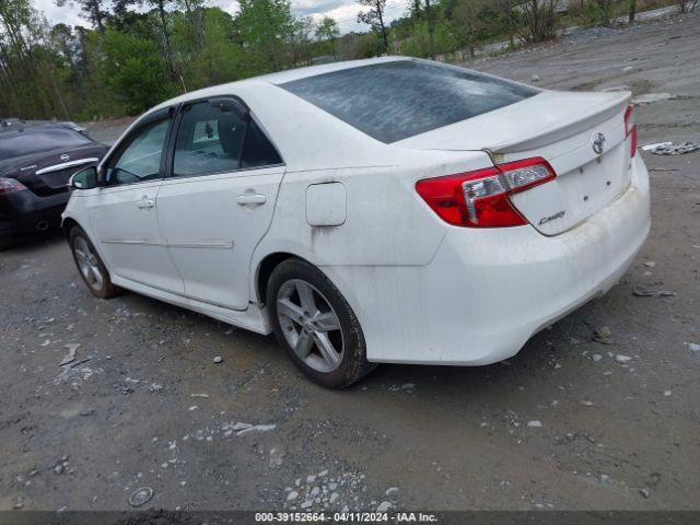 Photo 2 VIN: 4T1BF1FK0CU606929 - TOYOTA CAMRY 