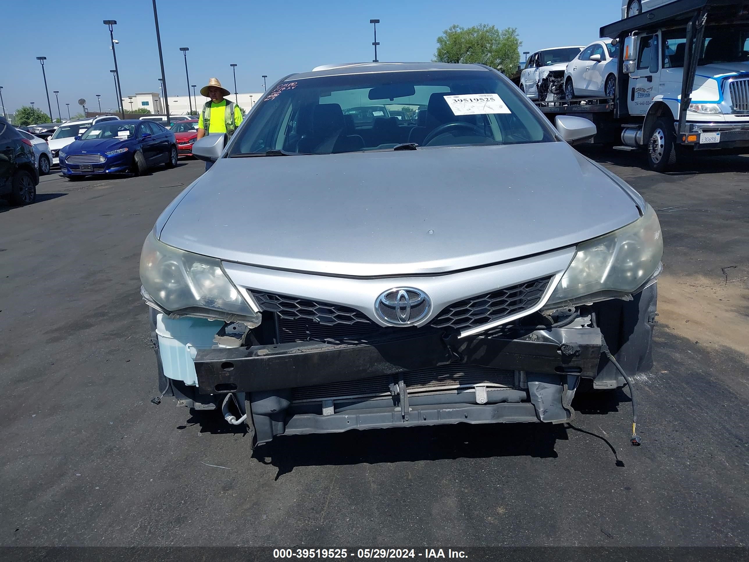 Photo 12 VIN: 4T1BF1FK0CU612312 - TOYOTA CAMRY 