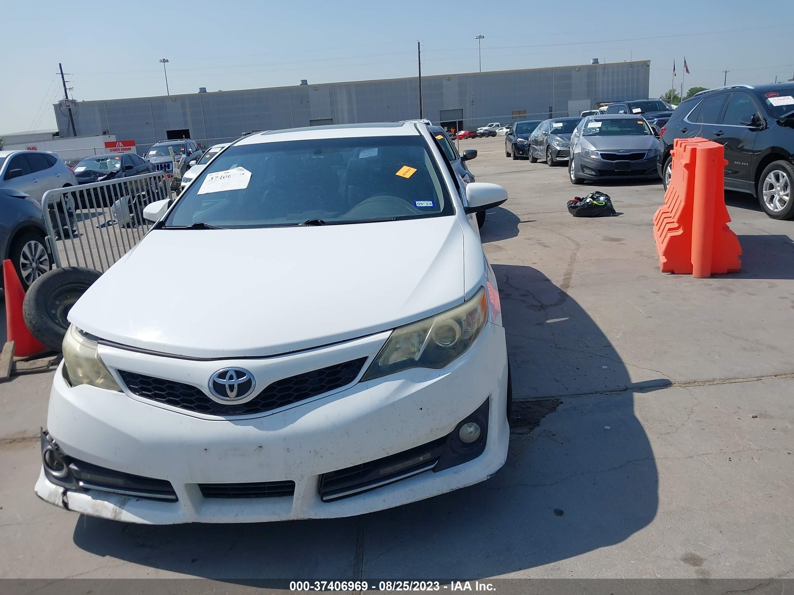 Photo 11 VIN: 4T1BF1FK0DU224787 - TOYOTA CAMRY 