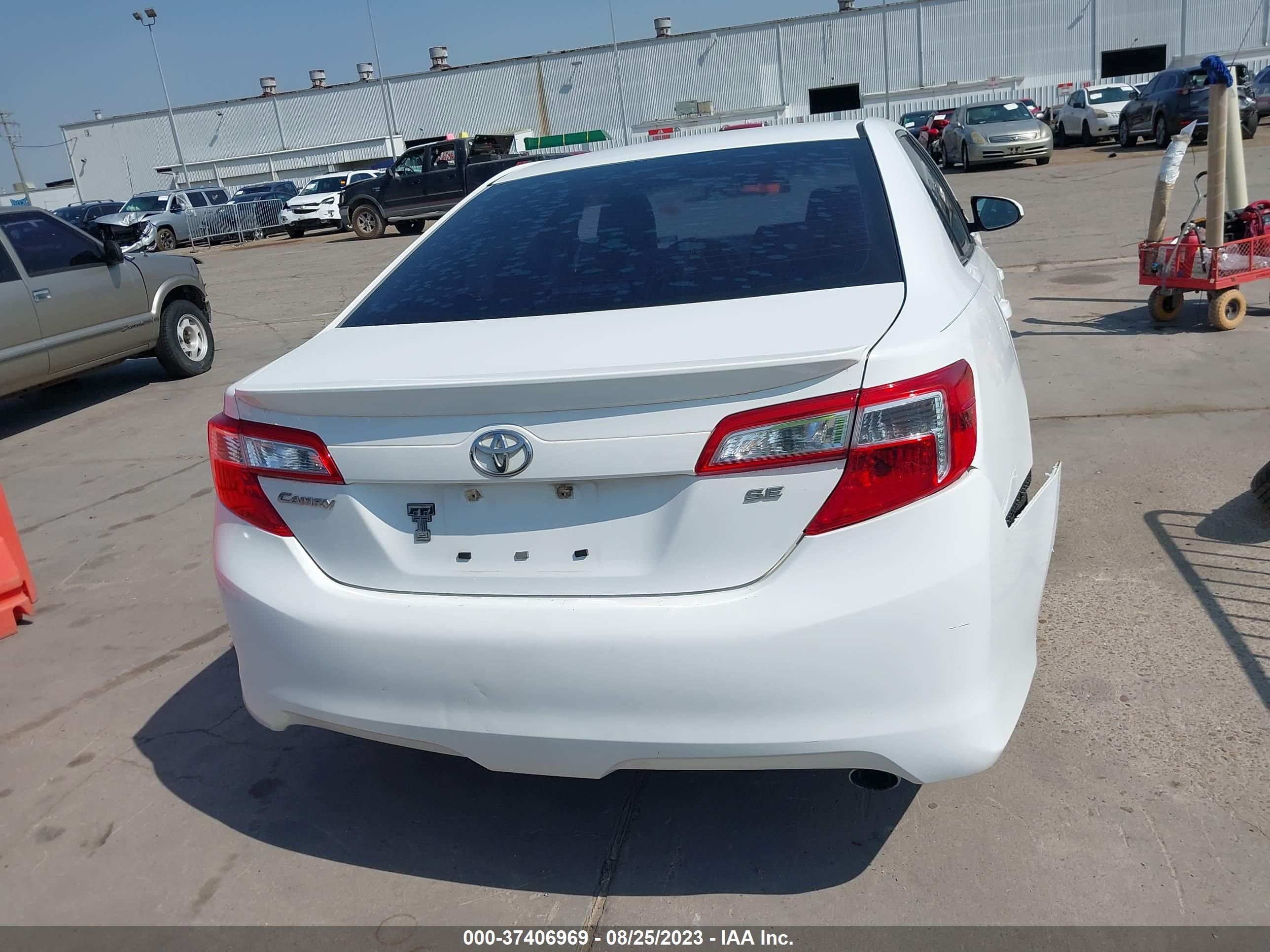 Photo 15 VIN: 4T1BF1FK0DU224787 - TOYOTA CAMRY 