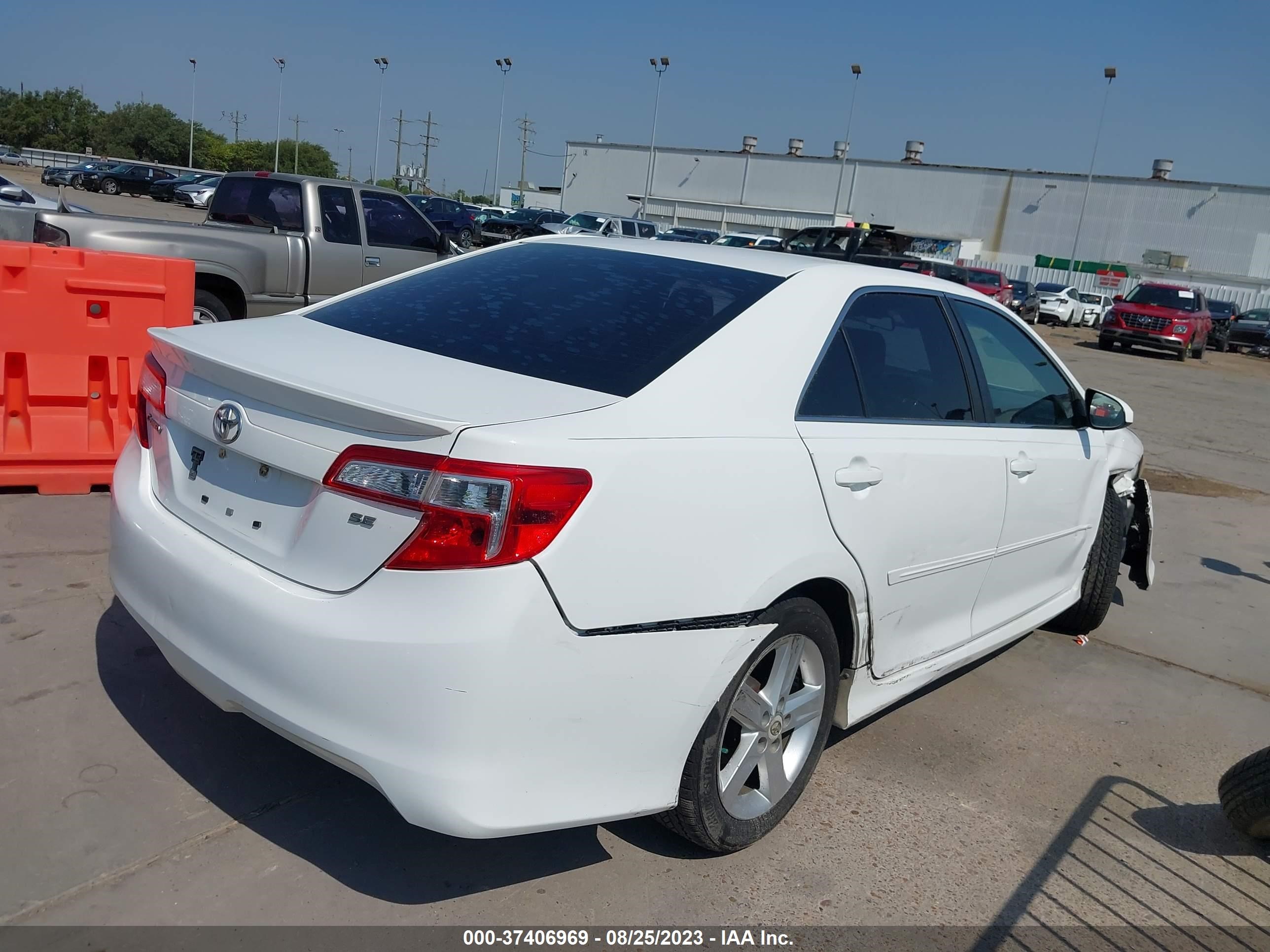 Photo 3 VIN: 4T1BF1FK0DU224787 - TOYOTA CAMRY 