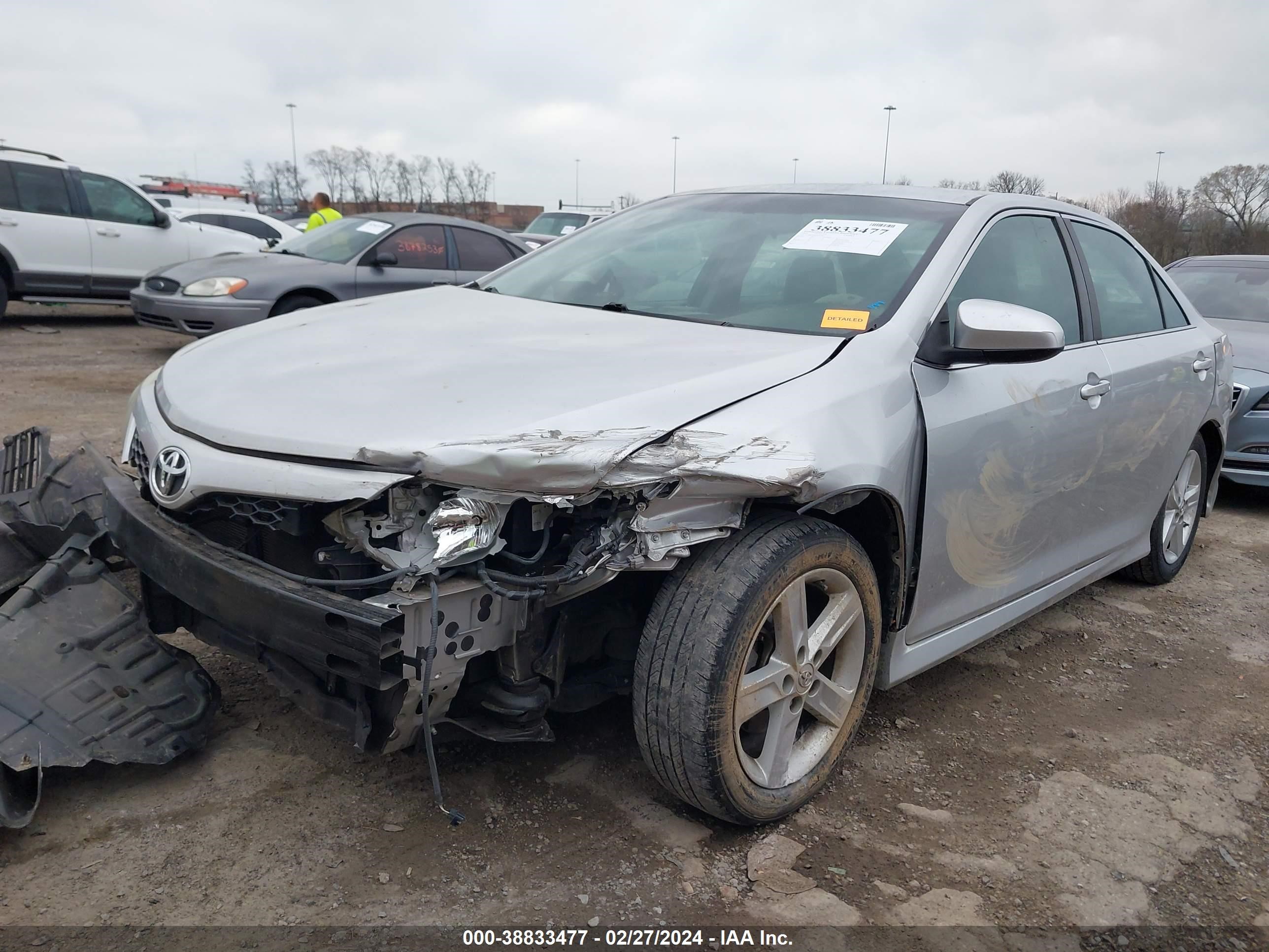 Photo 1 VIN: 4T1BF1FK0DU273827 - TOYOTA CAMRY 