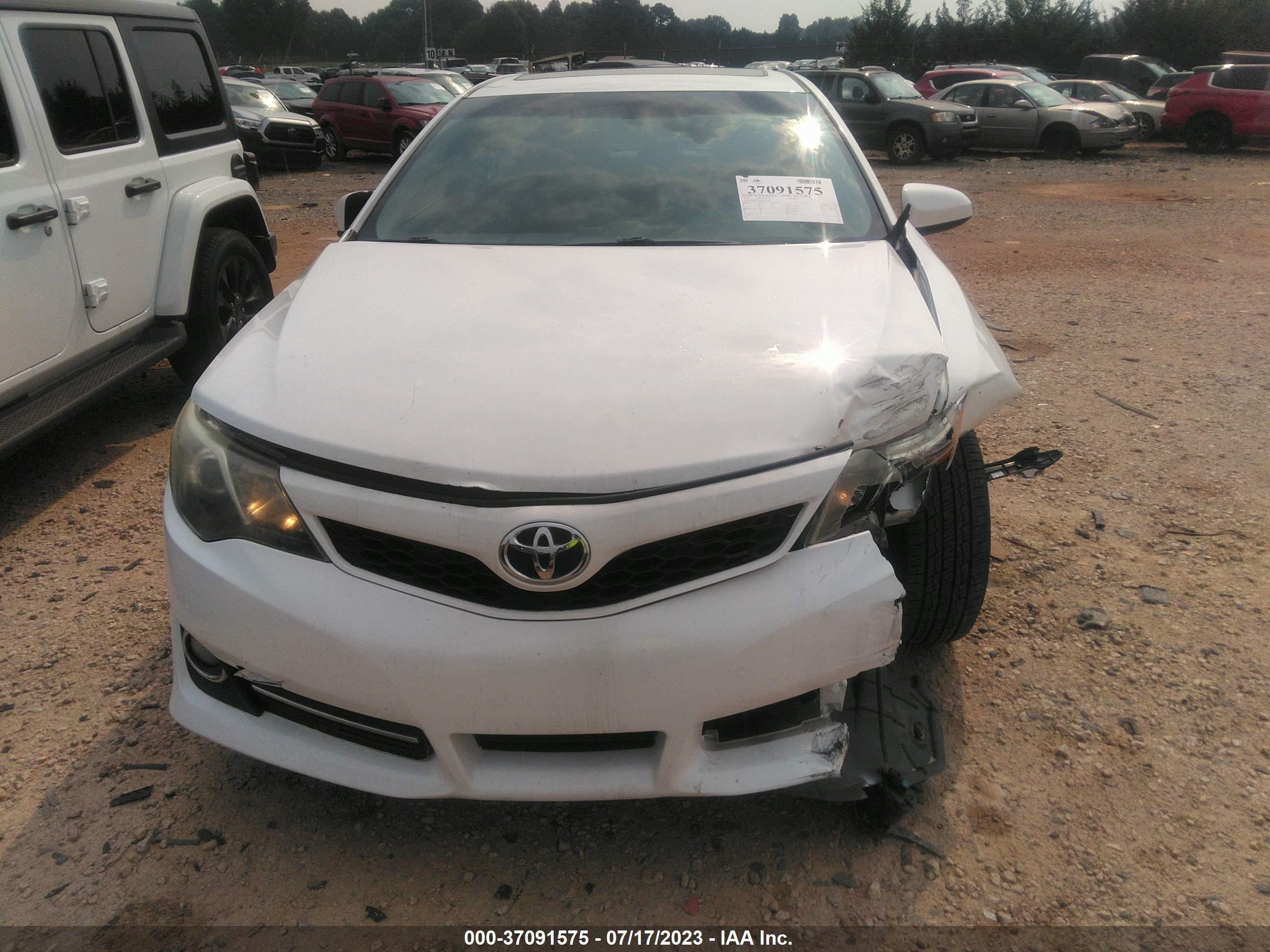 Photo 11 VIN: 4T1BF1FK0DU670390 - TOYOTA CAMRY 