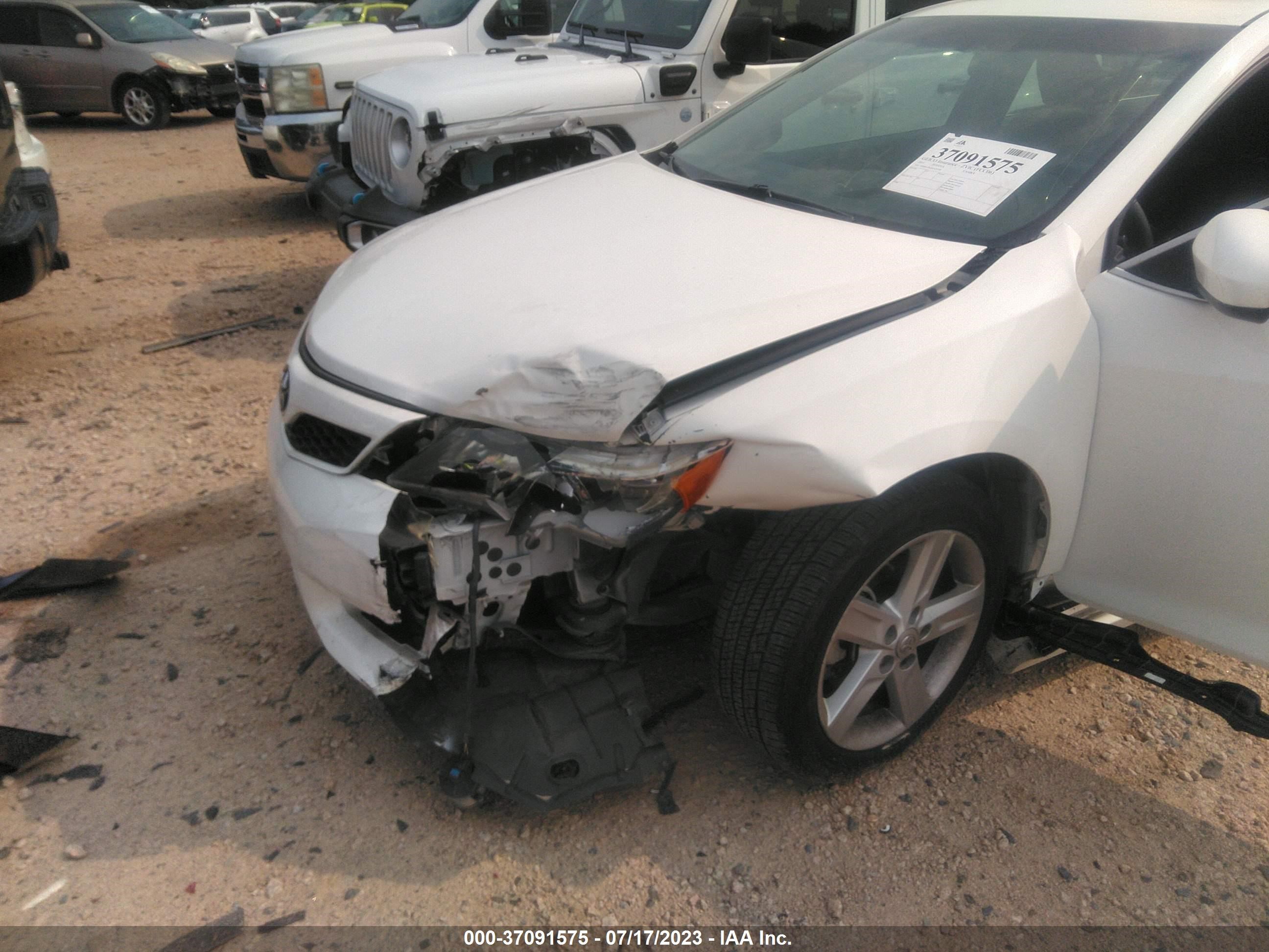 Photo 5 VIN: 4T1BF1FK0DU670390 - TOYOTA CAMRY 