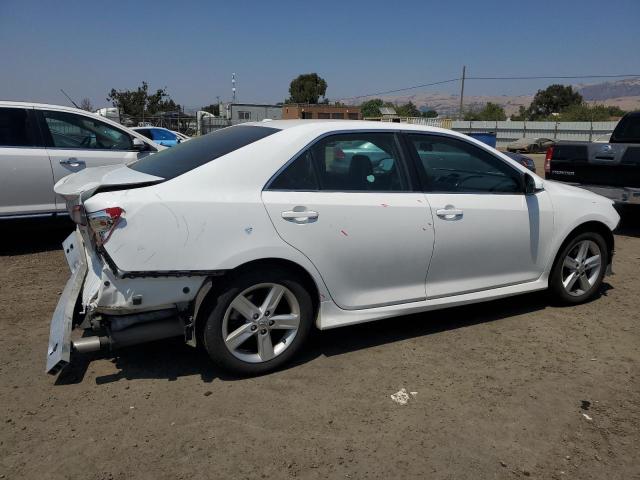 Photo 2 VIN: 4T1BF1FK0EU303443 - TOYOTA CAMRY 