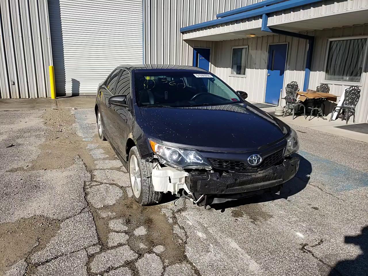 Photo 10 VIN: 4T1BF1FK0EU405826 - TOYOTA CAMRY L 