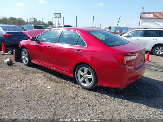 Photo 2 VIN: 4T1BF1FK0EU738303 - TOYOTA CAMRY 