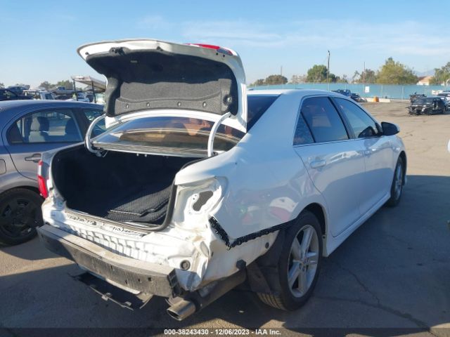 Photo 3 VIN: 4T1BF1FK0EU752542 - TOYOTA CAMRY 